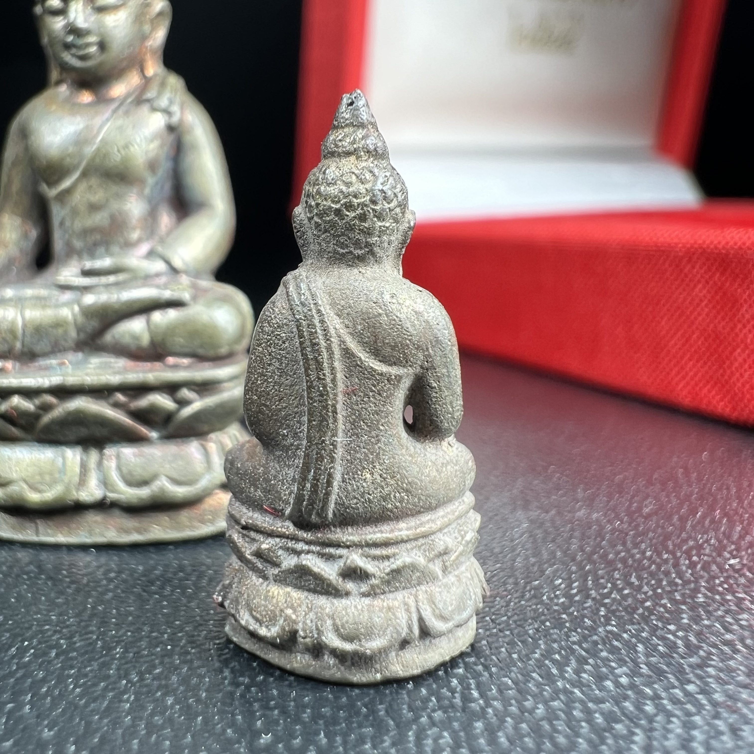 พระกริ่ง-พระชัยวัฒน์ ไพรีพินาศ วัดบวรนิเวศวิหาร ปี 2544 เนื้อสัมฤทธิ์ พิธีดีเยี่ยม สมเด็จพระญาณสังวร พระสังฆราช เสด็จจุดเทียนชัยและทรงอธิษฐานจิตด้วยพระองค์เอง(พิธีใหญ่นิยม)(1ใน9989องค์)