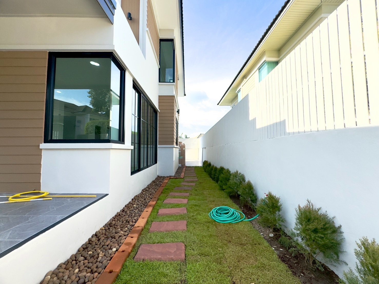 For Sales : Phuket City, 2-story semi-detached house, Muji style, 3 Bedrooms, 2 Bathrooms