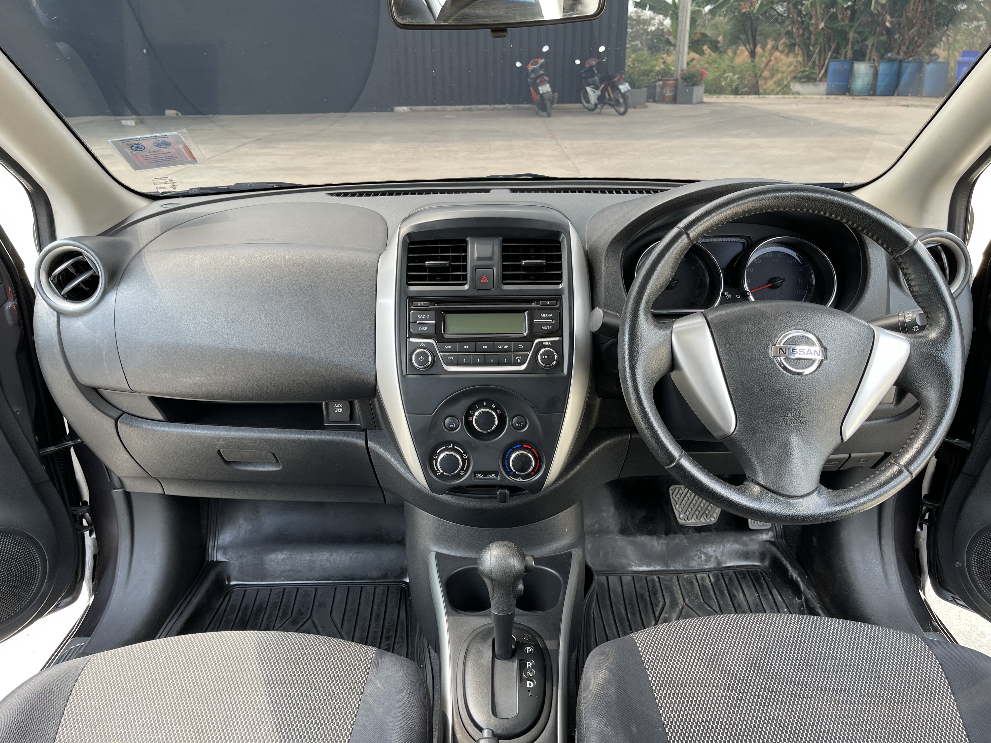 Nissan Almera 1.2 E Sportech At 2018 เทา