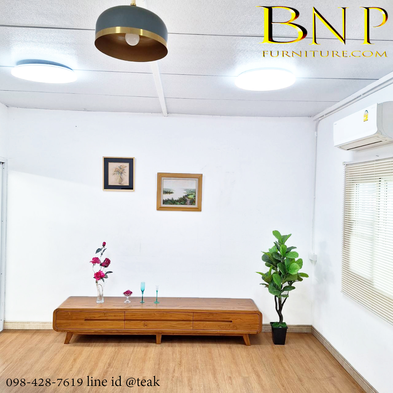 ไซด์บอร์ดวางทีวีโมเดิร์น รุ่น โมทีฟ