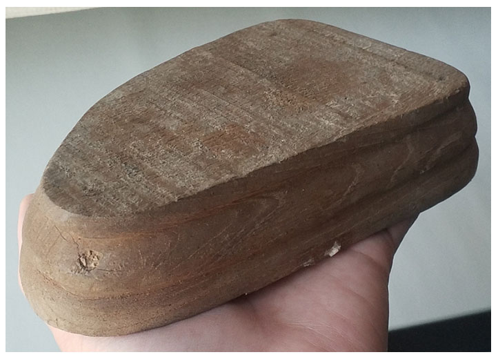 ฐานไม้เก่า ขนาดเล็ก