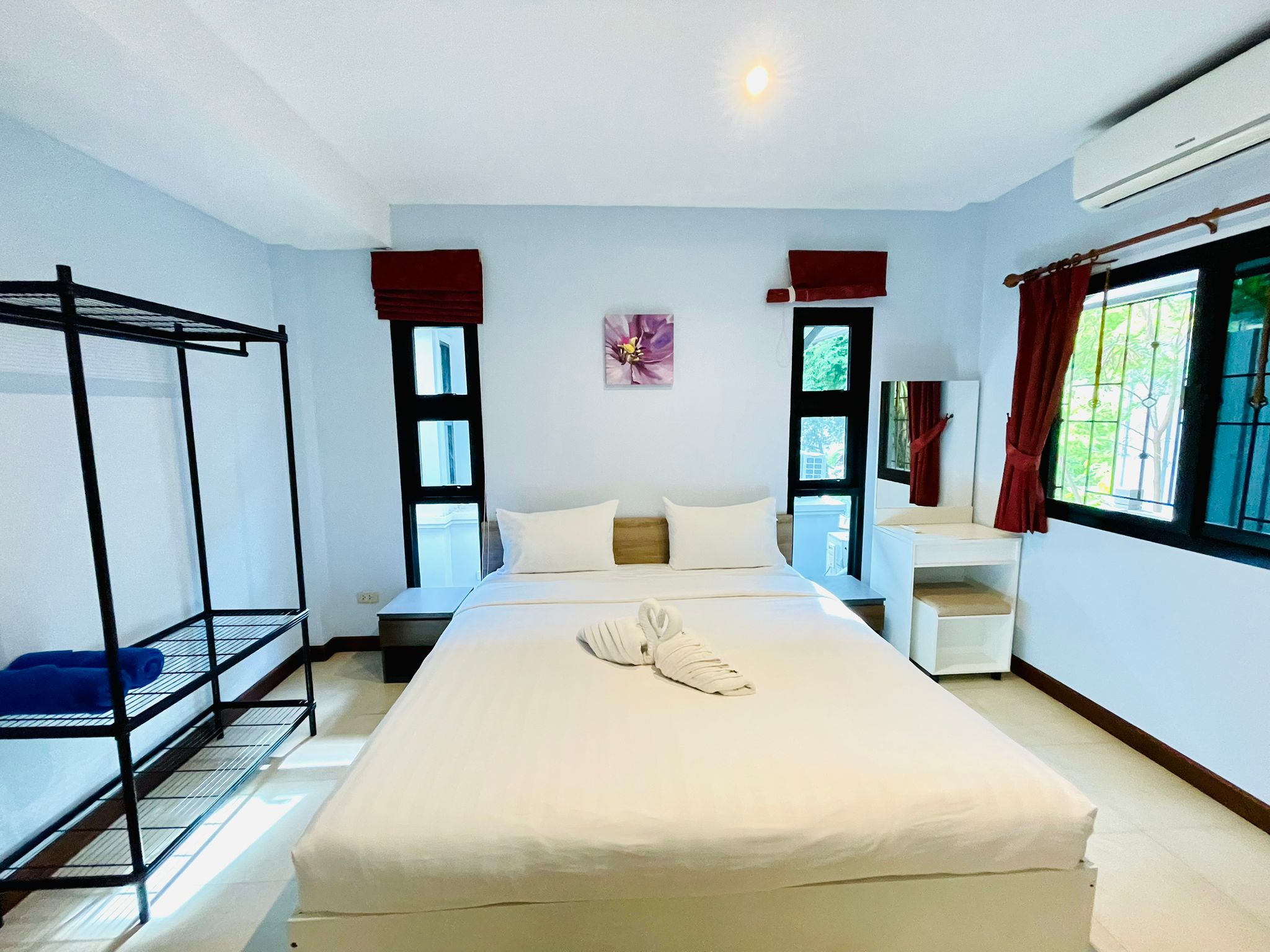 For Rent : Kata, 2-Storey Twin House, 3 bedrooms 3 bathrooms