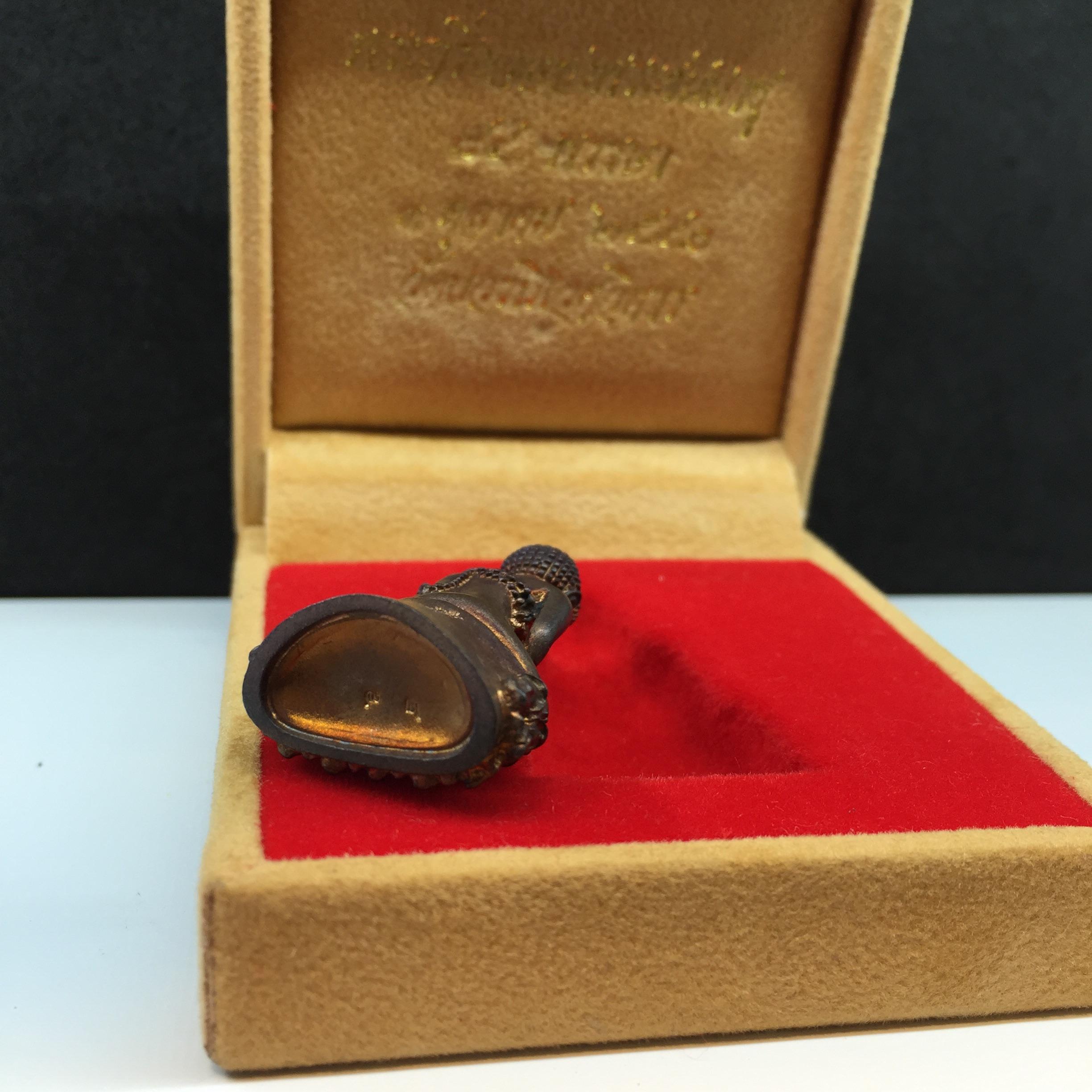 พระกริ่งฉลองพระชนม์มายุ 84 พรรษา วัดบวรนิเวศราชวรวิหาร ปี2540 เนื้อนวะโลหะ