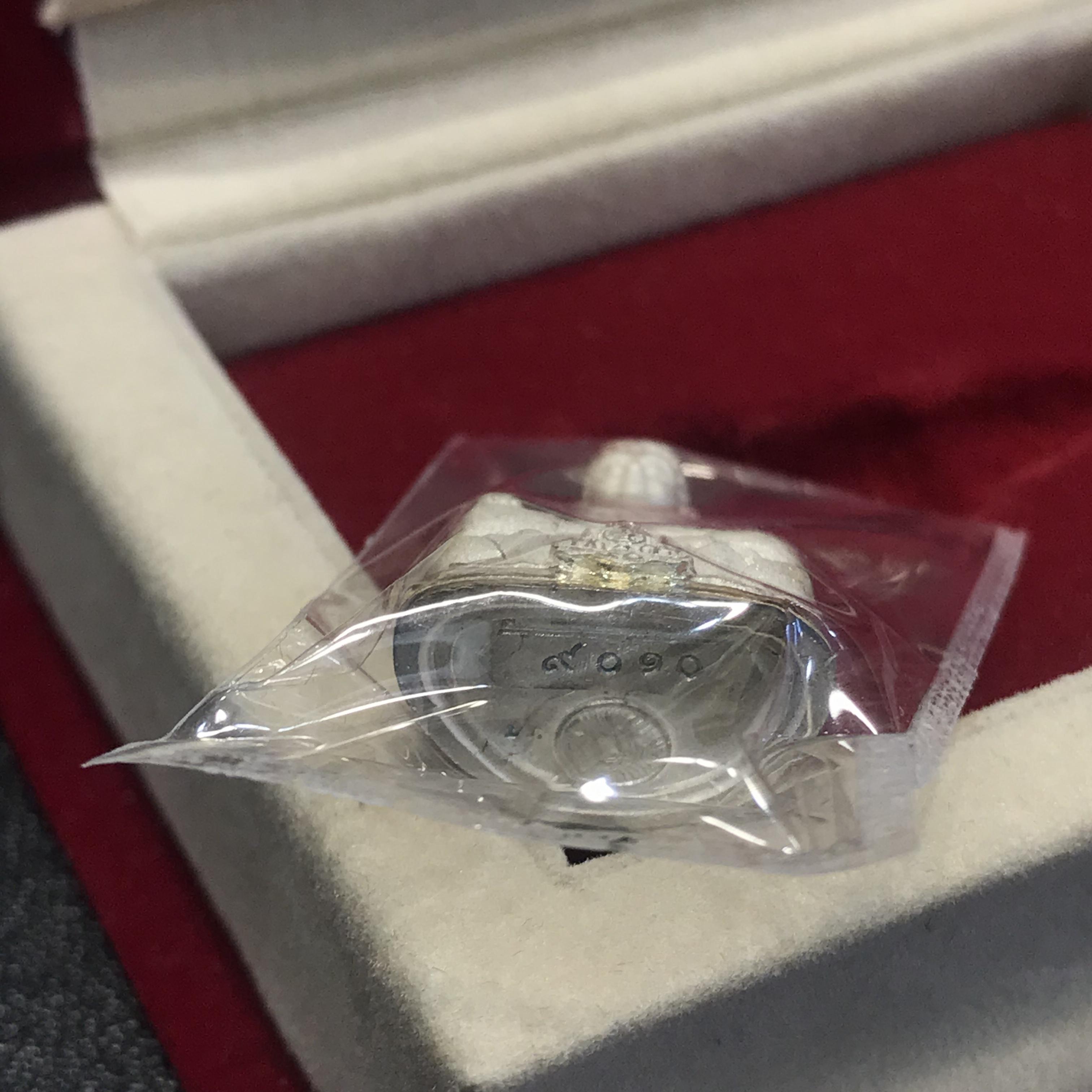 พระกริ่งไพรีพินาศ ตรากาญจนาภิเษก ในหลวงครองราช 50 ปี เนื้อเงิน วัดบวรนิเวศ