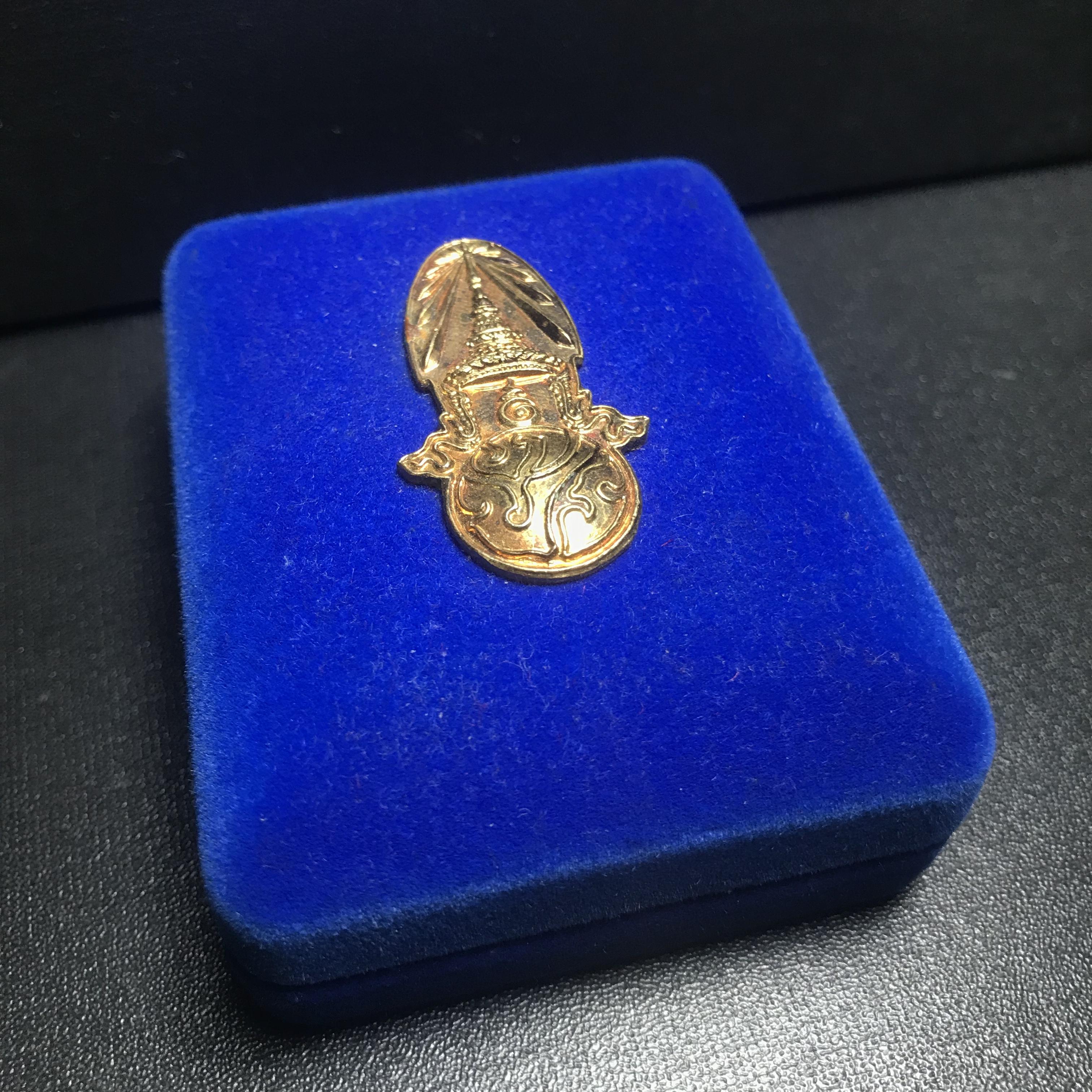 พระกริ่ง-พระชัยวัฒน์ นวราชบพิตร วัดตรีทศเทพ ปี2530 เนื้อนวโลหะ(1ใน 500 ชุด)(ในหลวงรัชกาลที่9เสด็จเททอง)