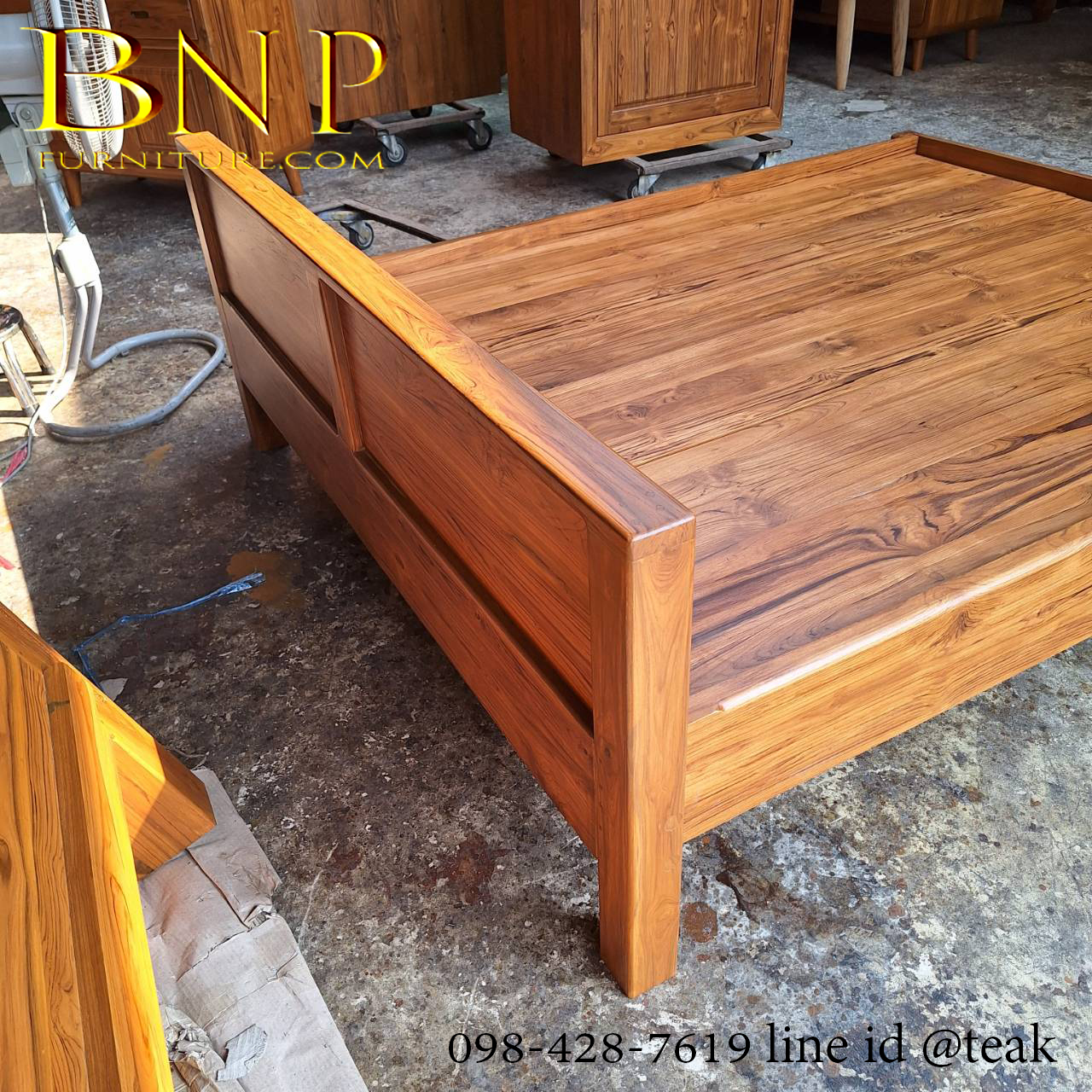 เตียงนอนโมเดิร์น 5 ฟุต รุ่น โฮย่า