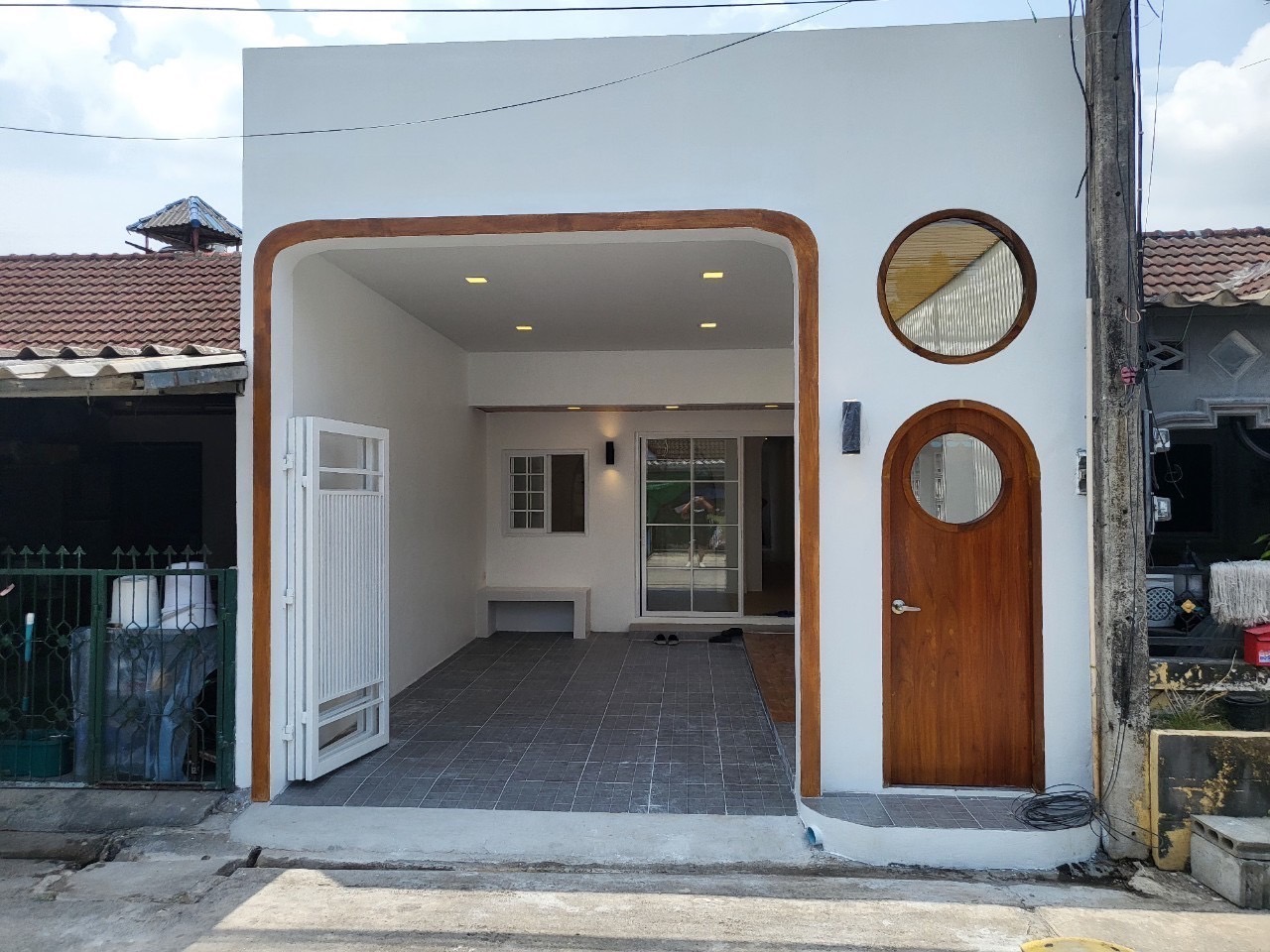 For Sales : Thalang, One-story townhome close to Robinson lifestyle Thalang , 2 Bedrooms 1 Bathroom