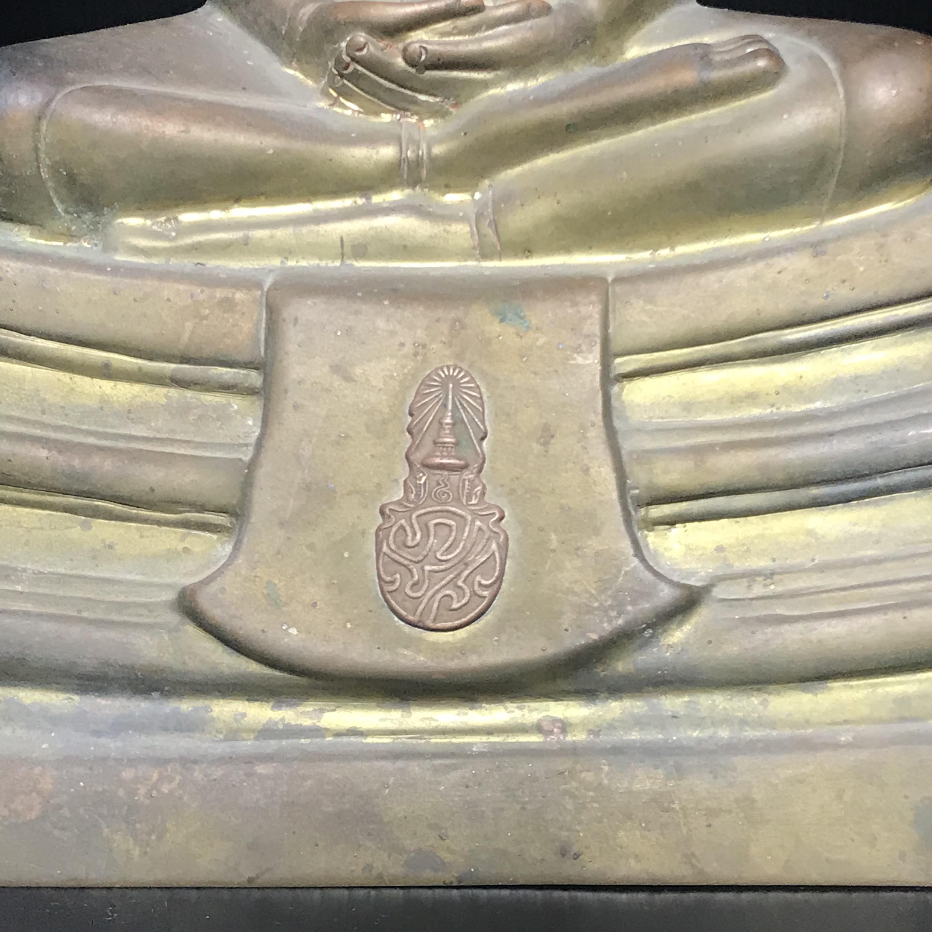 พระบูชาพระพุทธโสธร ภปร. รุ่นย้อนยุค ปี2539 กาญจนาภิเษกครองราชสมบัติครบ 50ปี หน้าตัก 5นิ้ว หมายเลข01093