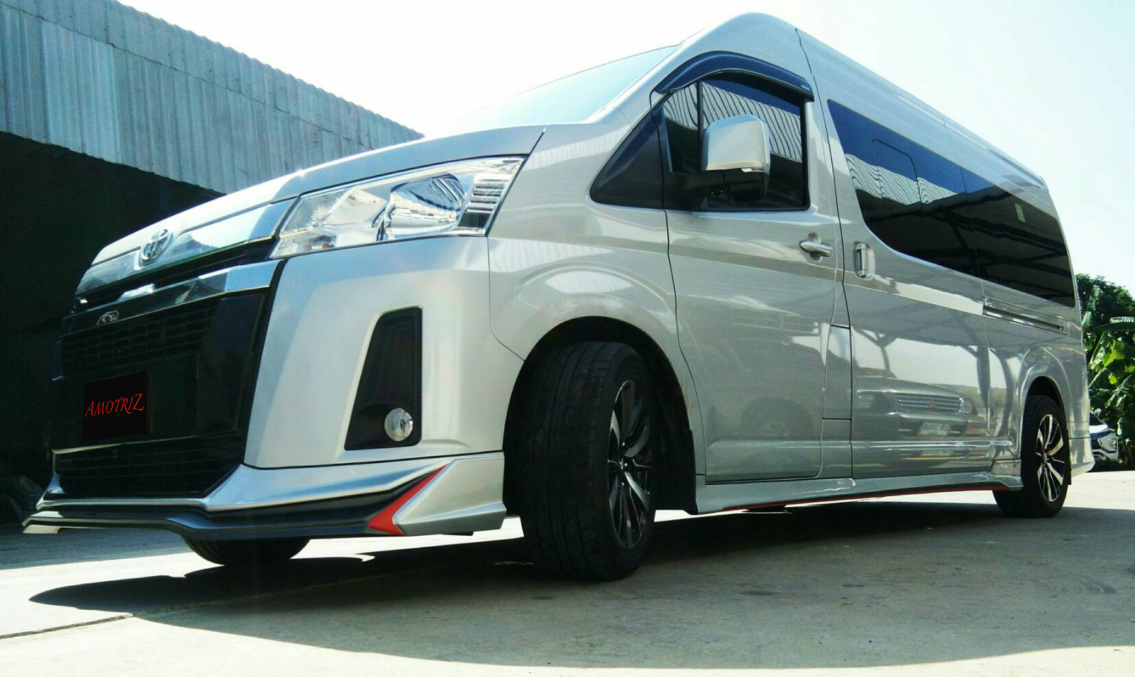 Toyota Commuter 2019 V.1 bodykits by Amoriz