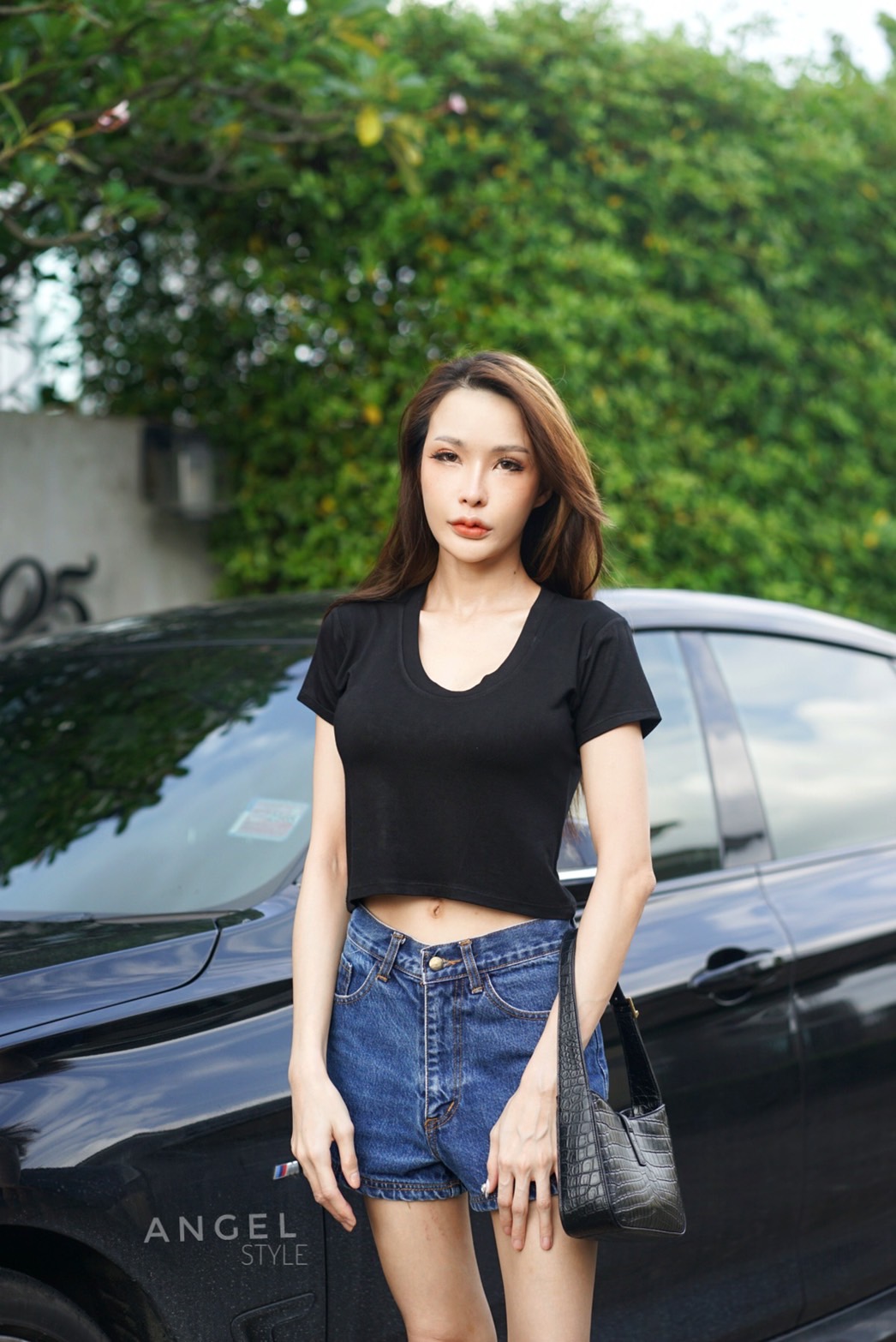 ครอปยูแขนสั้น