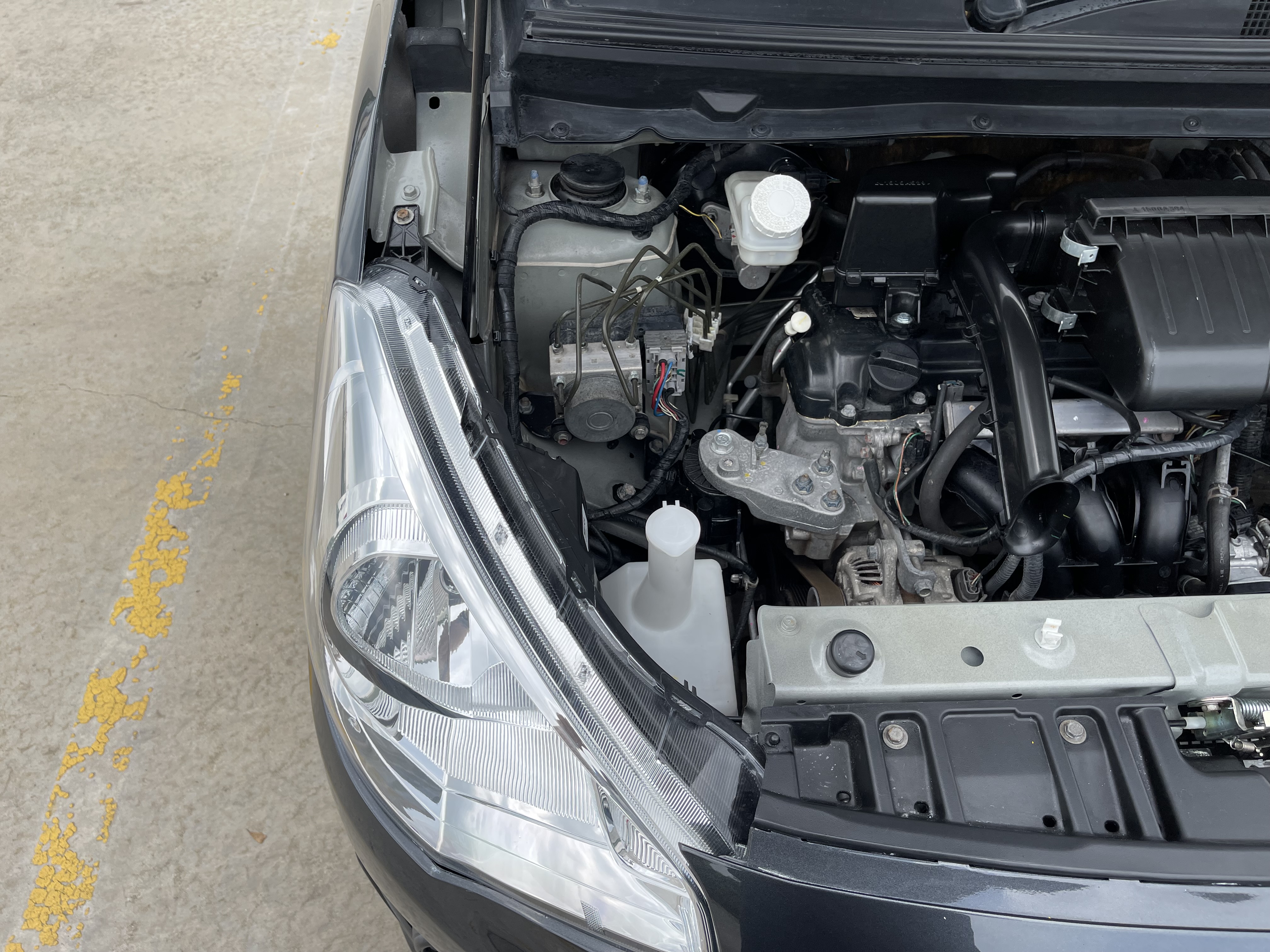 Mitsubishi Attrage 1.2 GLX At 2014 เทาดำ