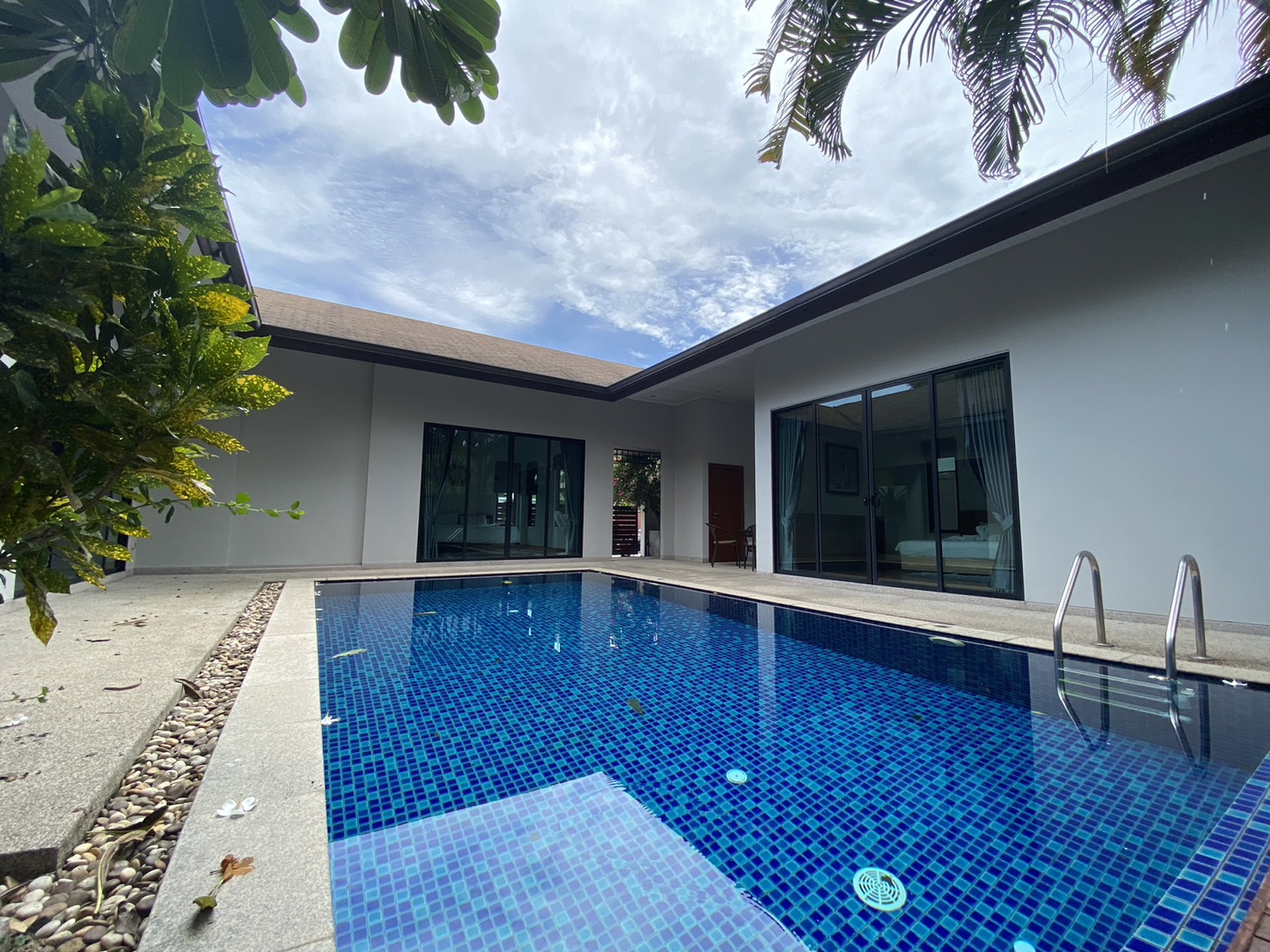 For Rent : Cherngtalay, Private Pool Villa near Boat Avenue , 3 bedrooms 3 bathrooms