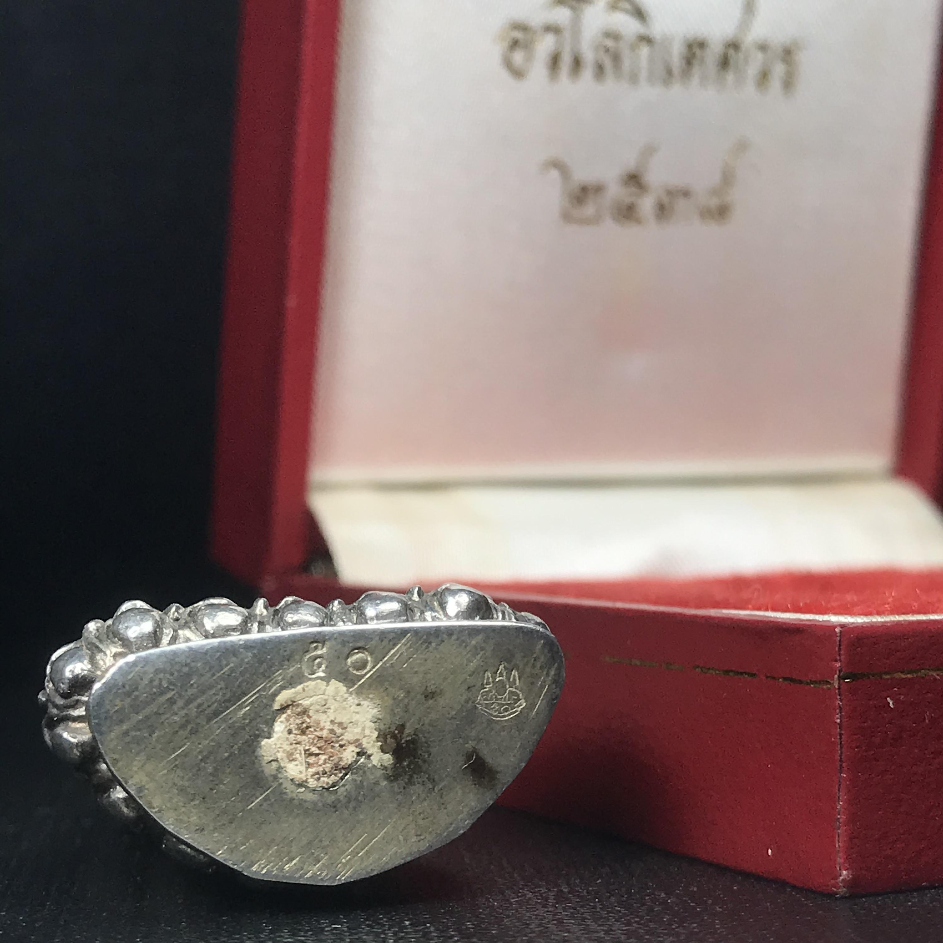 พระอวโลกิเตศวร (เจ้าแม่กวนอิม) วัดบวรนิเวศวิหาร ปี 2538 เนื้อเงินขัดเงา อุดผงจิตรลดา เกศาสมเด็จพระสังฆราช วัดบวรนิเวศวิหาร(พบเจอน้อยหายาก)