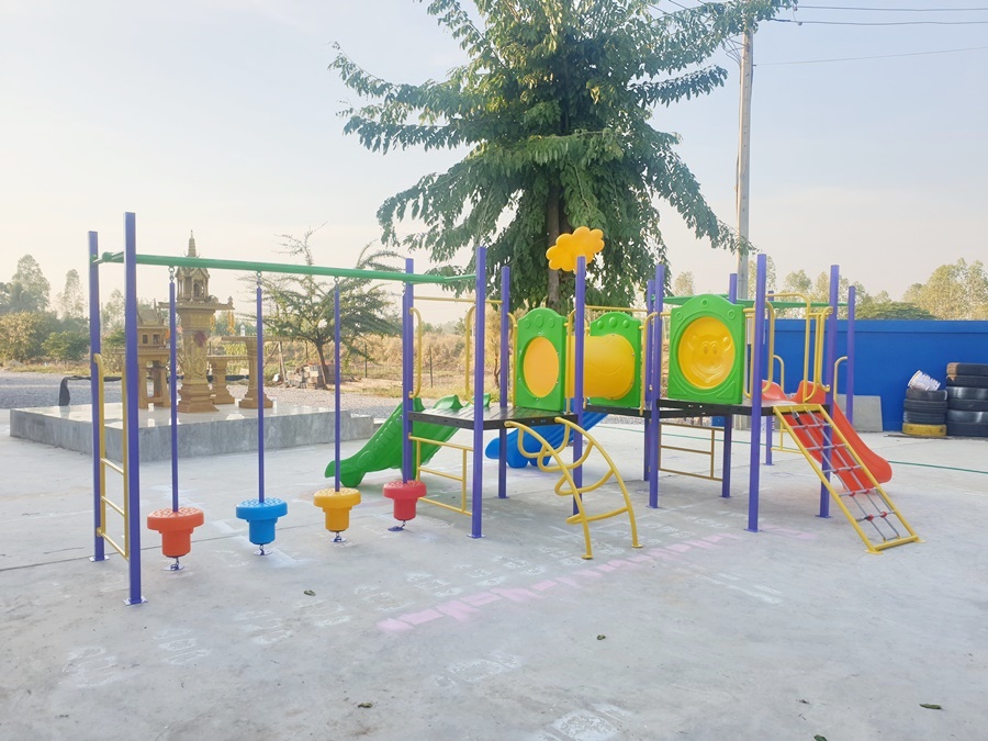 เครื่องเล่นสนามกลางแจ้ง ชุดอนุบาลแสนซน #1