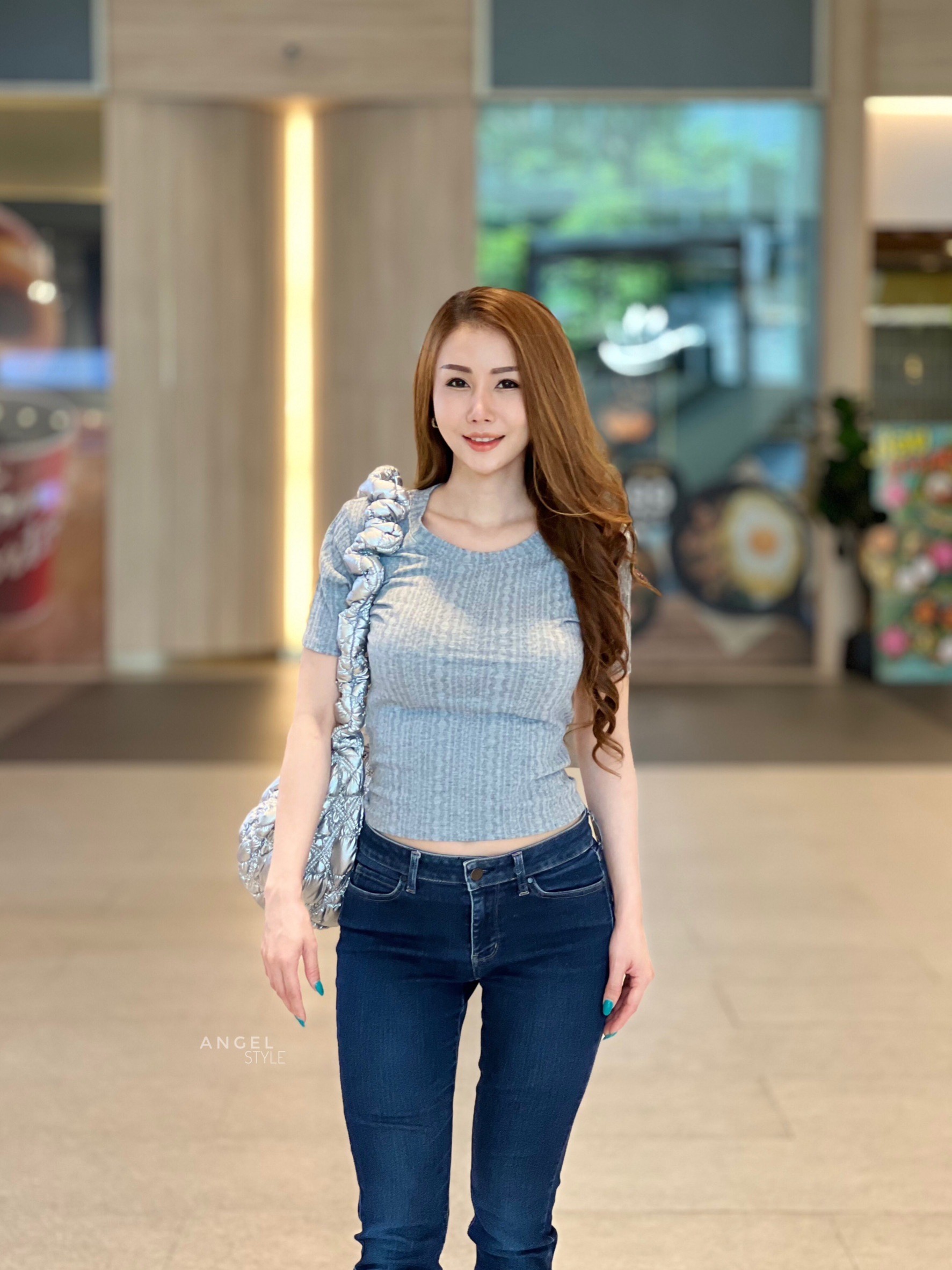 คอกลมไหมพรม