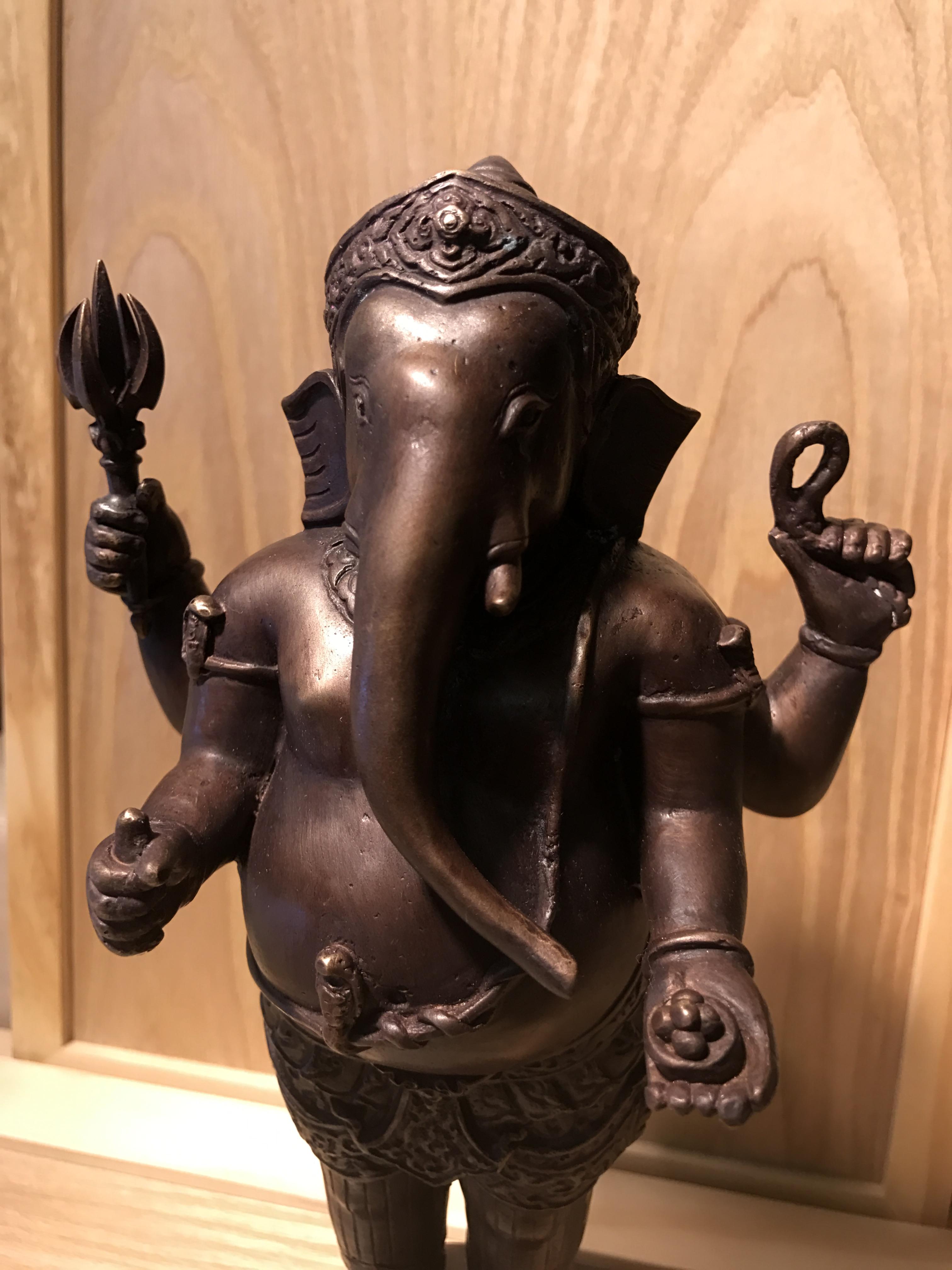 พระพิฆเนศ รุ่นครบรอบ100 ปี กรมศิลปากร ปี2556 ขนาดบูชา ปางประทานพร(องค์ยืน)สูง 10 นิ้วครึ่ง No.1469