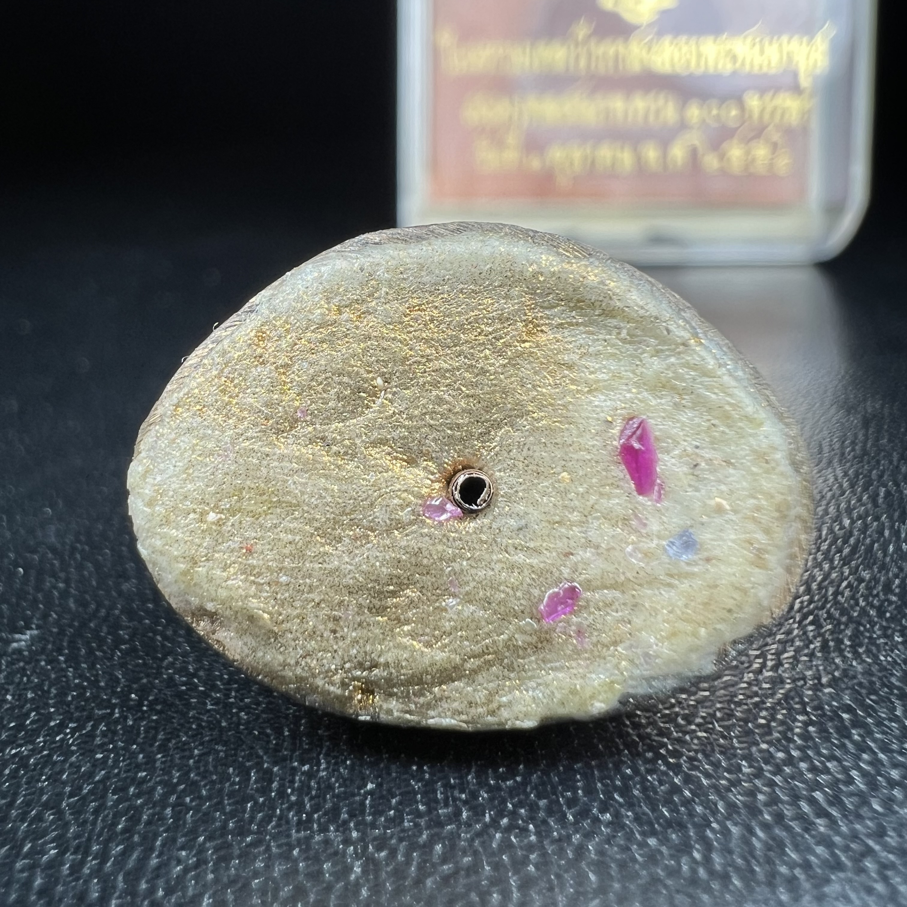 พระกริ่งชินบัญชรฉลองพระชันษา 100 ปี สมเด็จพระญาณสังวร วัดบวรนิเวศวิหาร ปี 2556 เนื้อนวโลหะผสมทองคำก้นอุดผงพรายกุมาร หลวงปู่ทิม พิธีใหญ่ มวลสารเด่น นิยม(1 ใน 599 องค์)หายาก***องค์หมายเลข ๓๒๑***