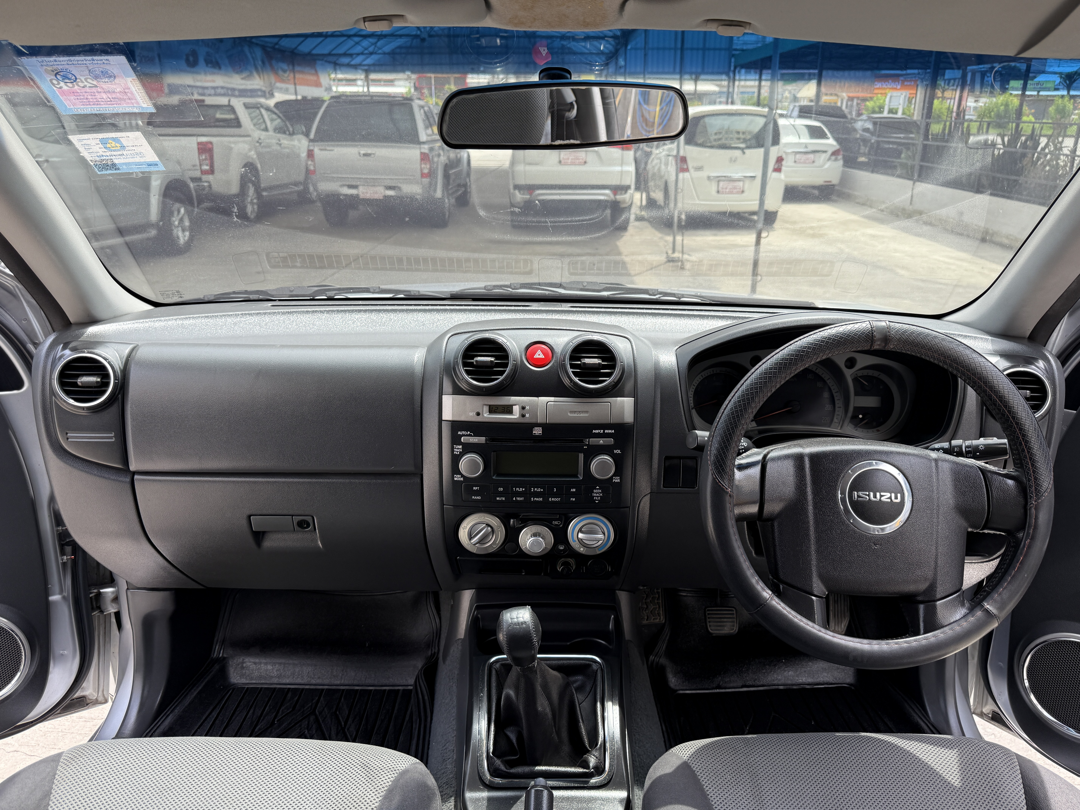 Isuzu Dmax Cab Hilander 2.5 Abs 2010 เงิน