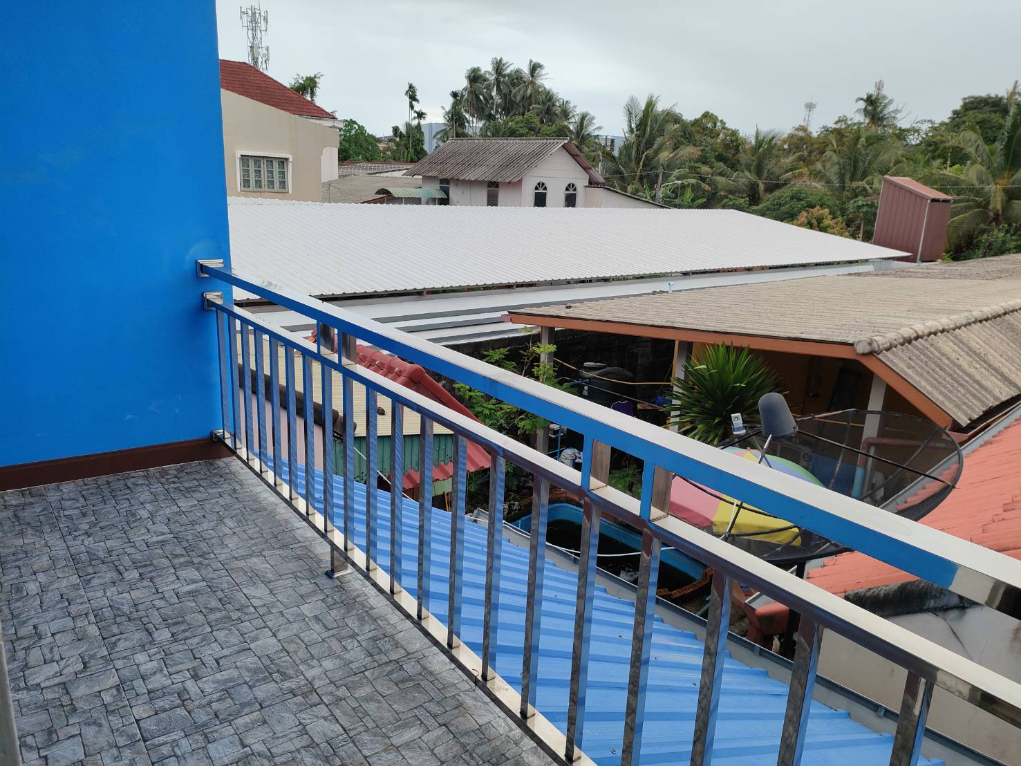 For Rent : Thalang, 2-Storey Commercial Building, 3 Rooms