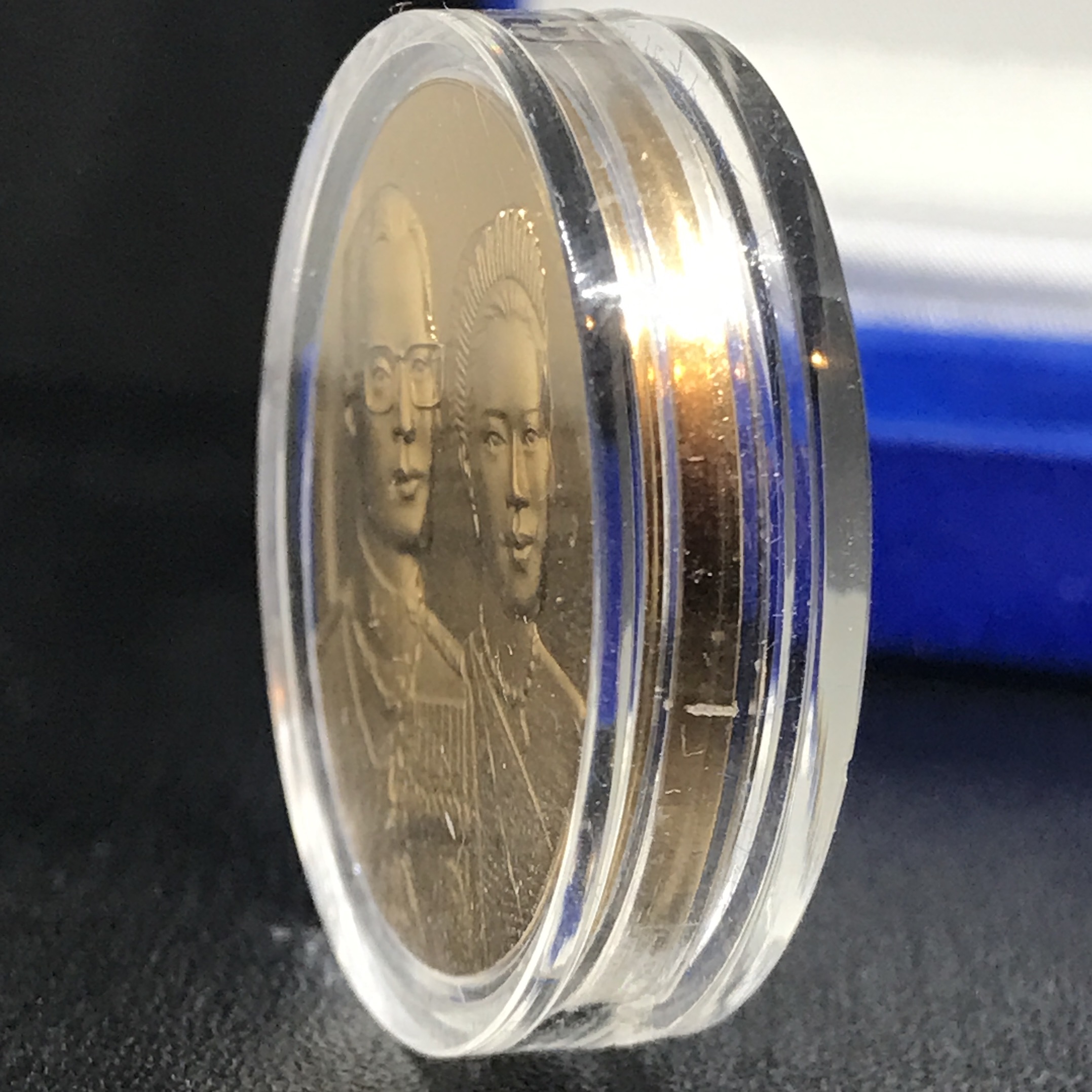 เหรียญสองพระองค์ในหลวง-พระราชินี พระราชทาน สภาพสวย กล่องบรรจุเดิม