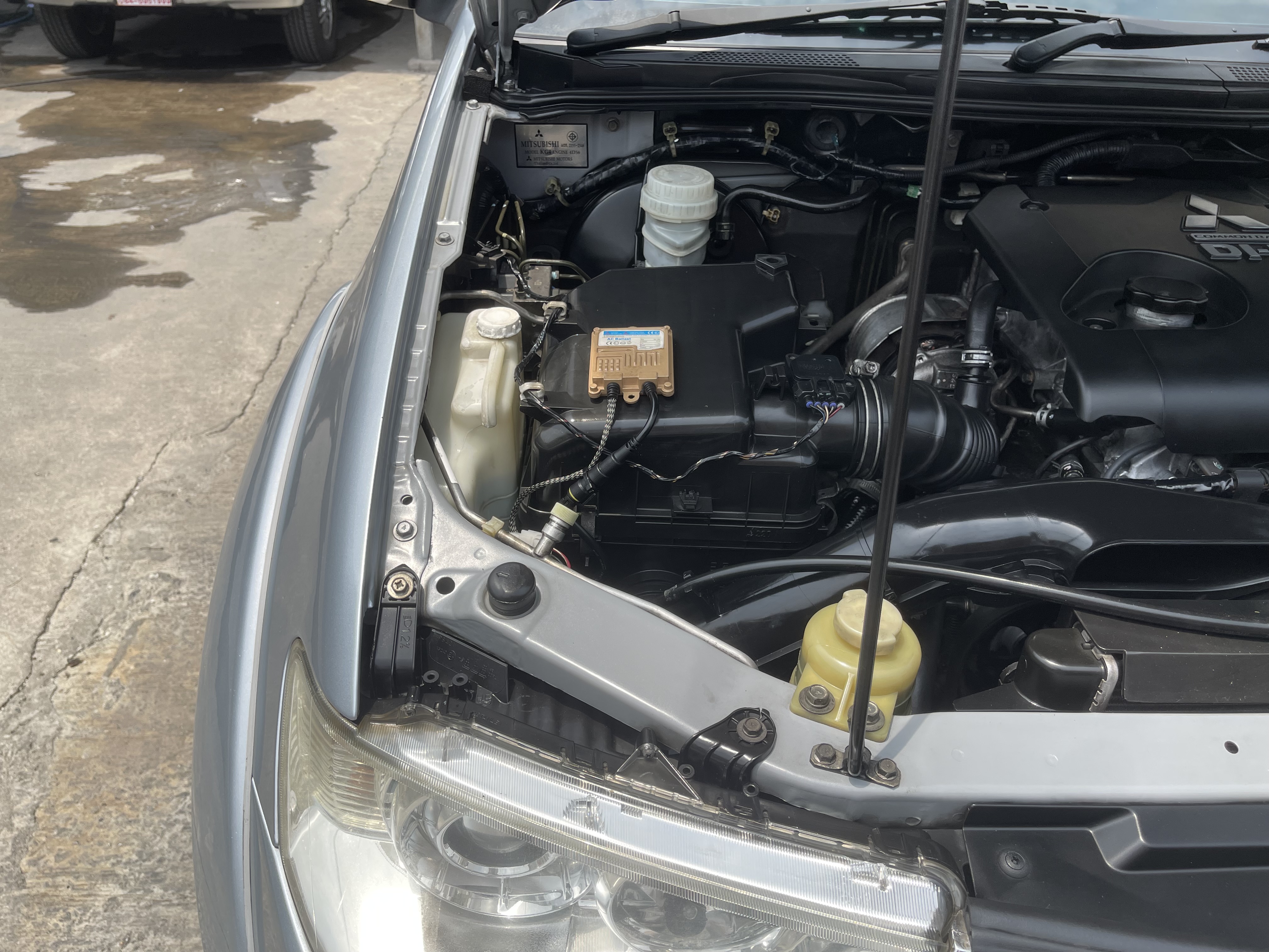 Mitsubishi Pajero Sport 2.5 GT 2WD At 2012 เงิน