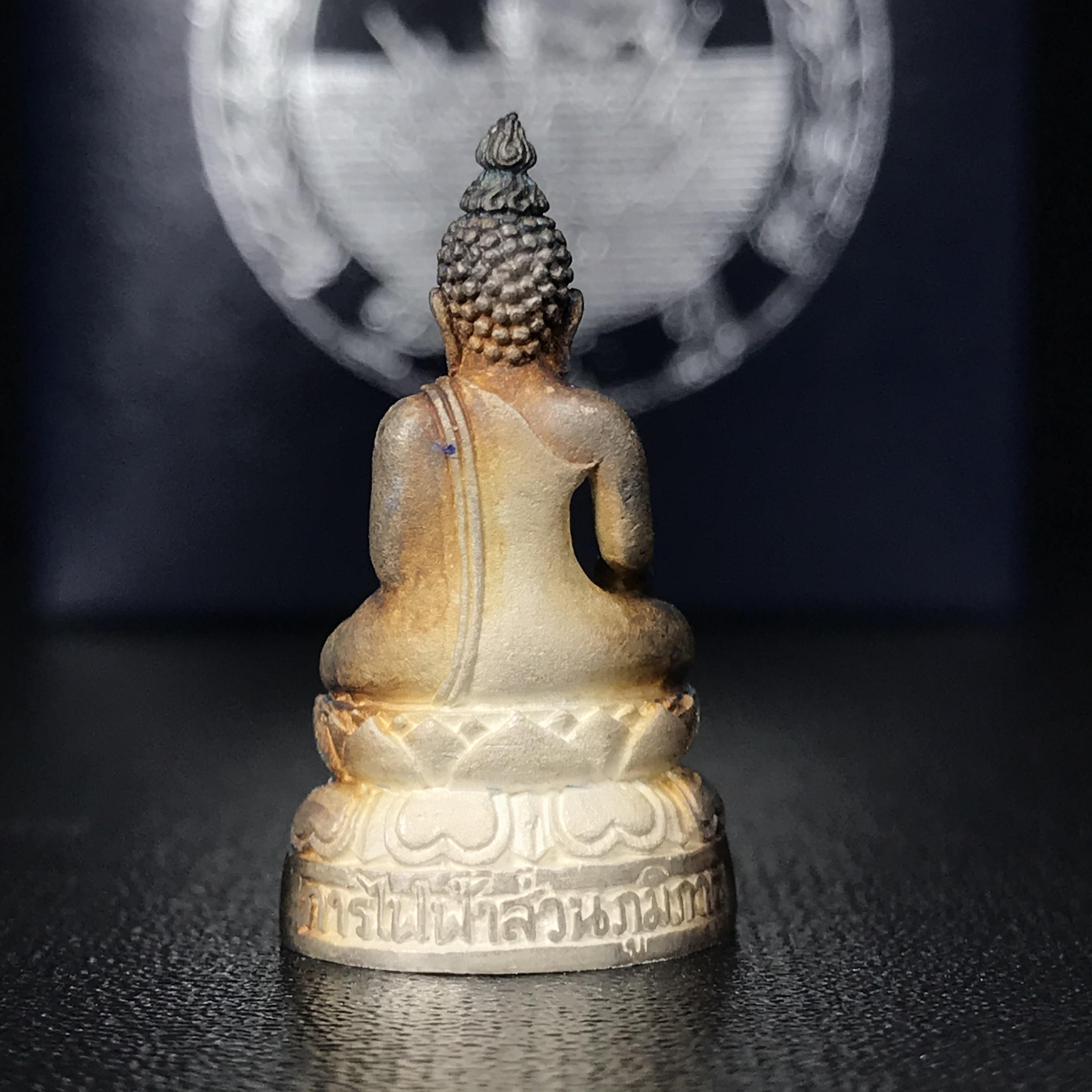 พระกริ่งไพรีพินาศ วัดบวรนิเวศวิหาร ปี2538 การไฟฟ้าส่วนภูมิภาคจัดสร้าง เนื้อเงิน(สภาพผิวเดิม ขึ้นสีรุ้งธรรมชาติ สวยแบบนิยม)พร้อมกล่องบรรจุเดิม หมายเลข 1389