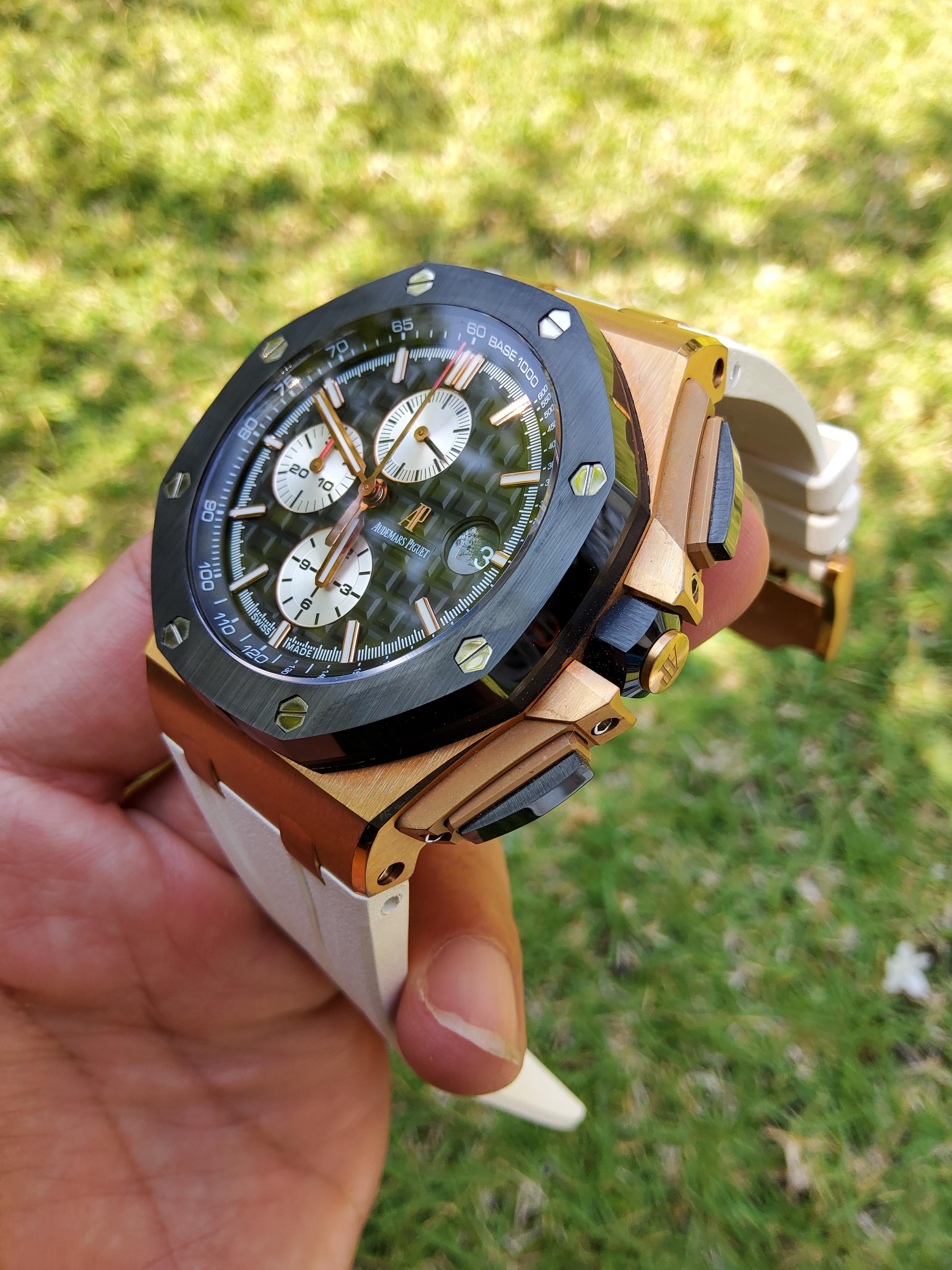 USED AP OFFSHORE NOVELTY CHRONOGRAPH ROSEGOLD (44MM.)