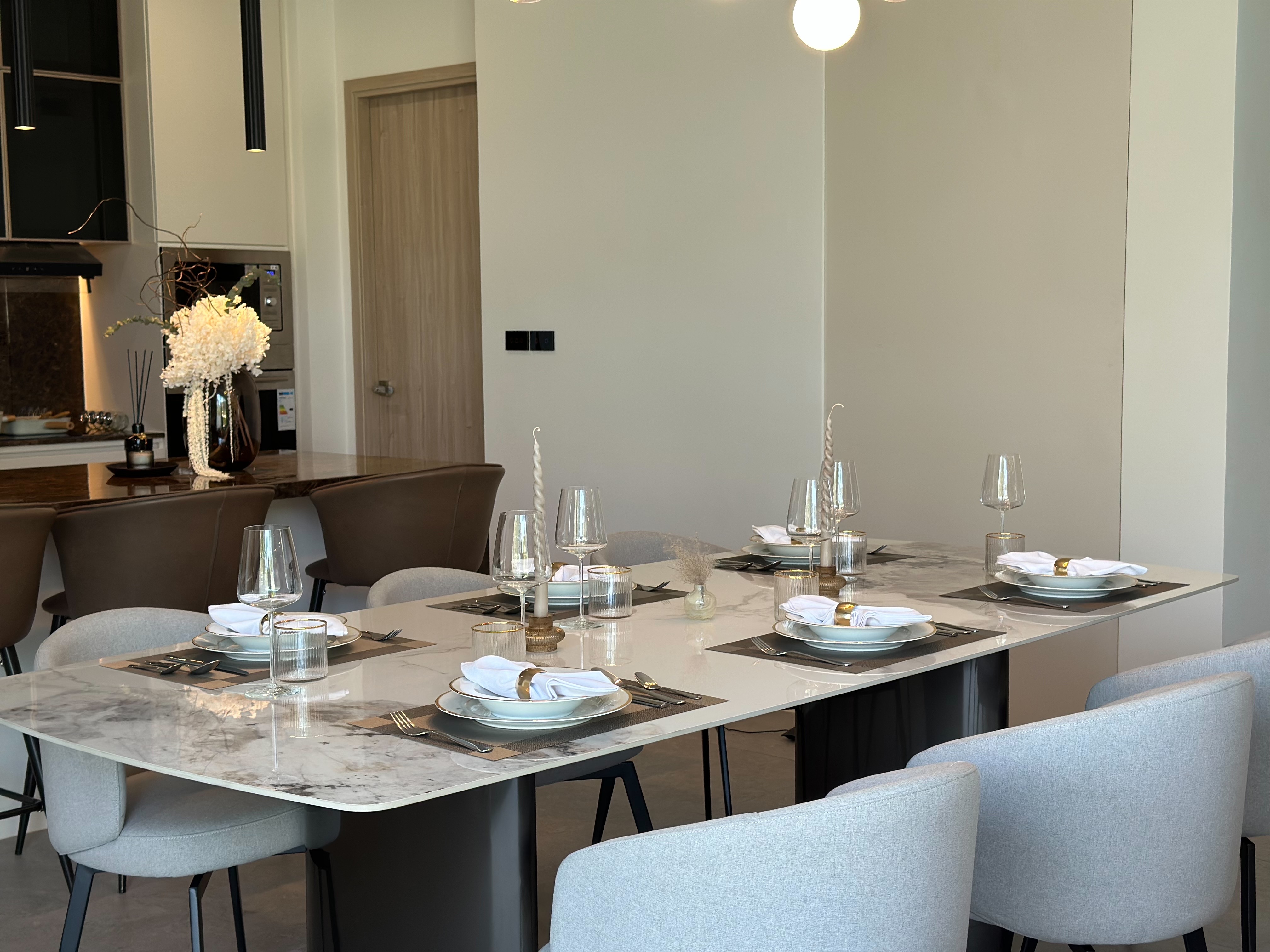 For Sales : Kathu-Patong, Luxury Pool Villa, 4 Bedrooms 4 Bathrooms