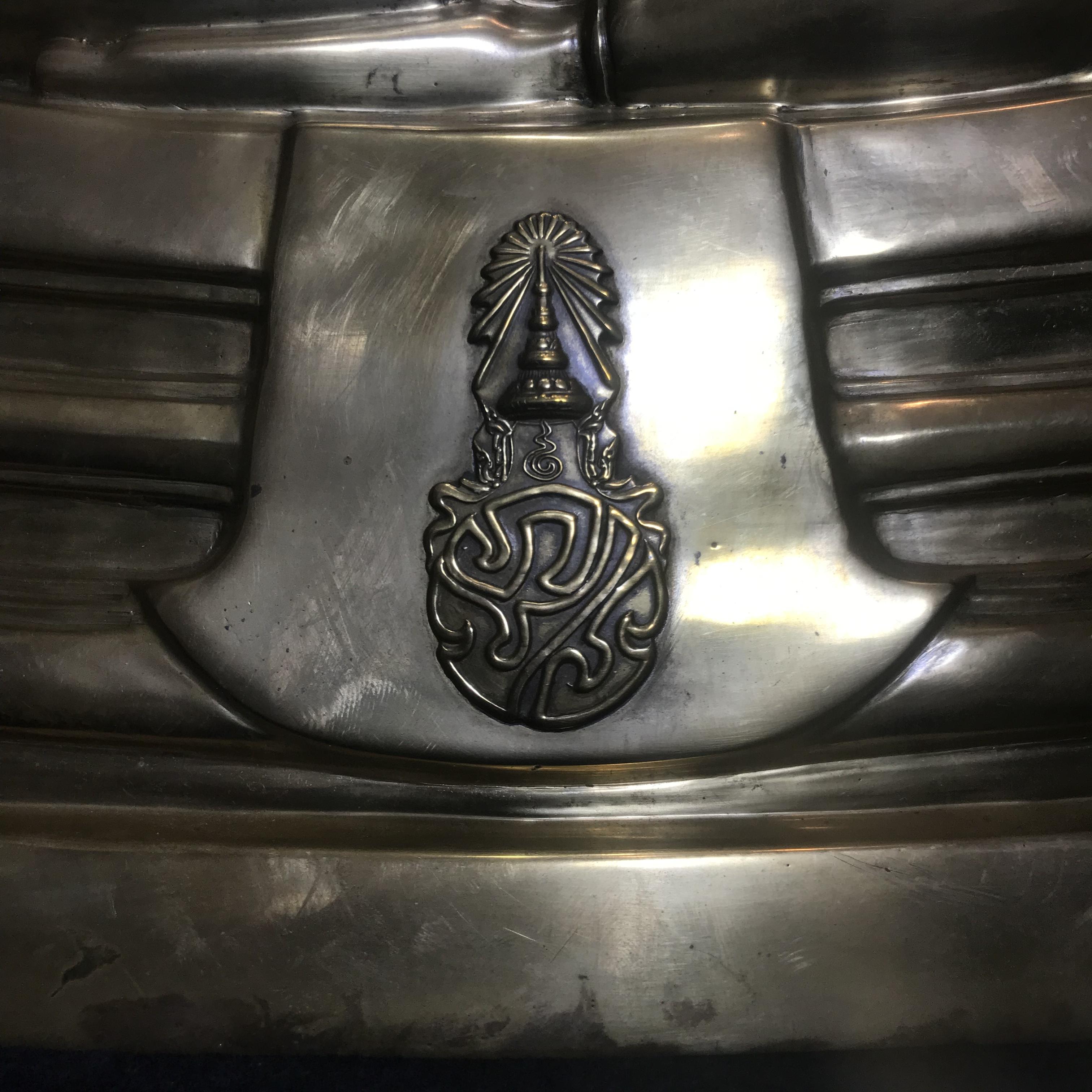 พระบูชาพระพุทธโสธร ภปร. รุ่นย้อนยุค ปี2539 กาญจนาภิเษกครองราชสมบัติครบ 50ปี หน้าตัก9นิ้ว หมายเลข00318