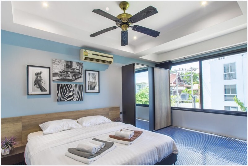 For Rent : Patong Seaview 1 bed room condominium 60 Sqm. Thai freehold.