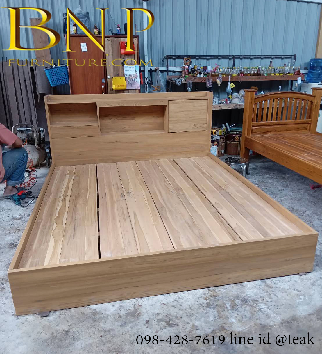 เตียงนอนโมเดิร์น 6 ฟุต ไม้สัก รุ่น ไซรัส