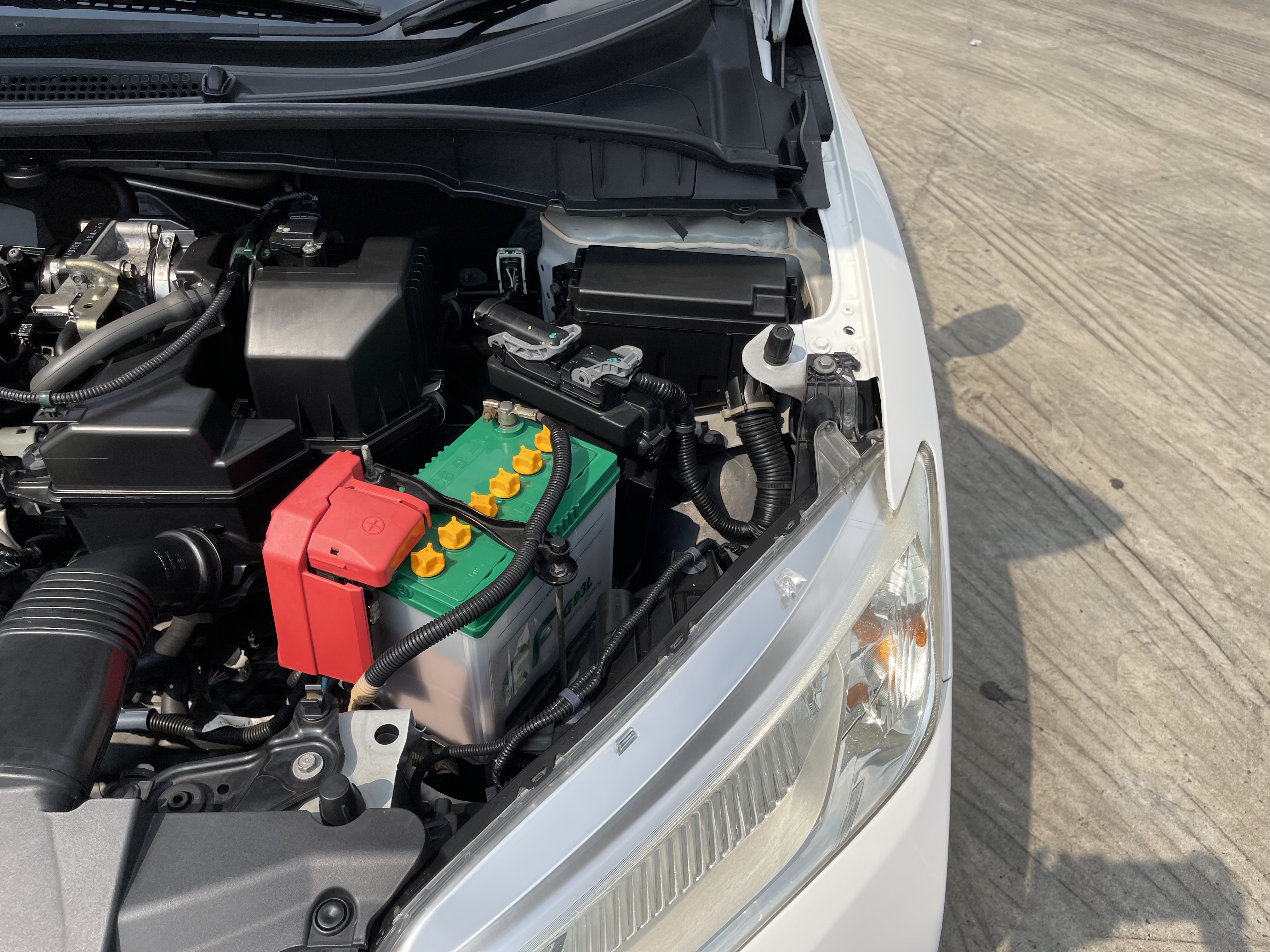 Honda City 1.5 V At 2014 ขาว