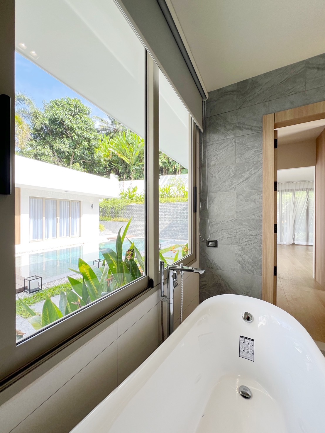 For Sales : Kathu, Loch Palm Villa, 4 Bedrooms 6 Bathrooms