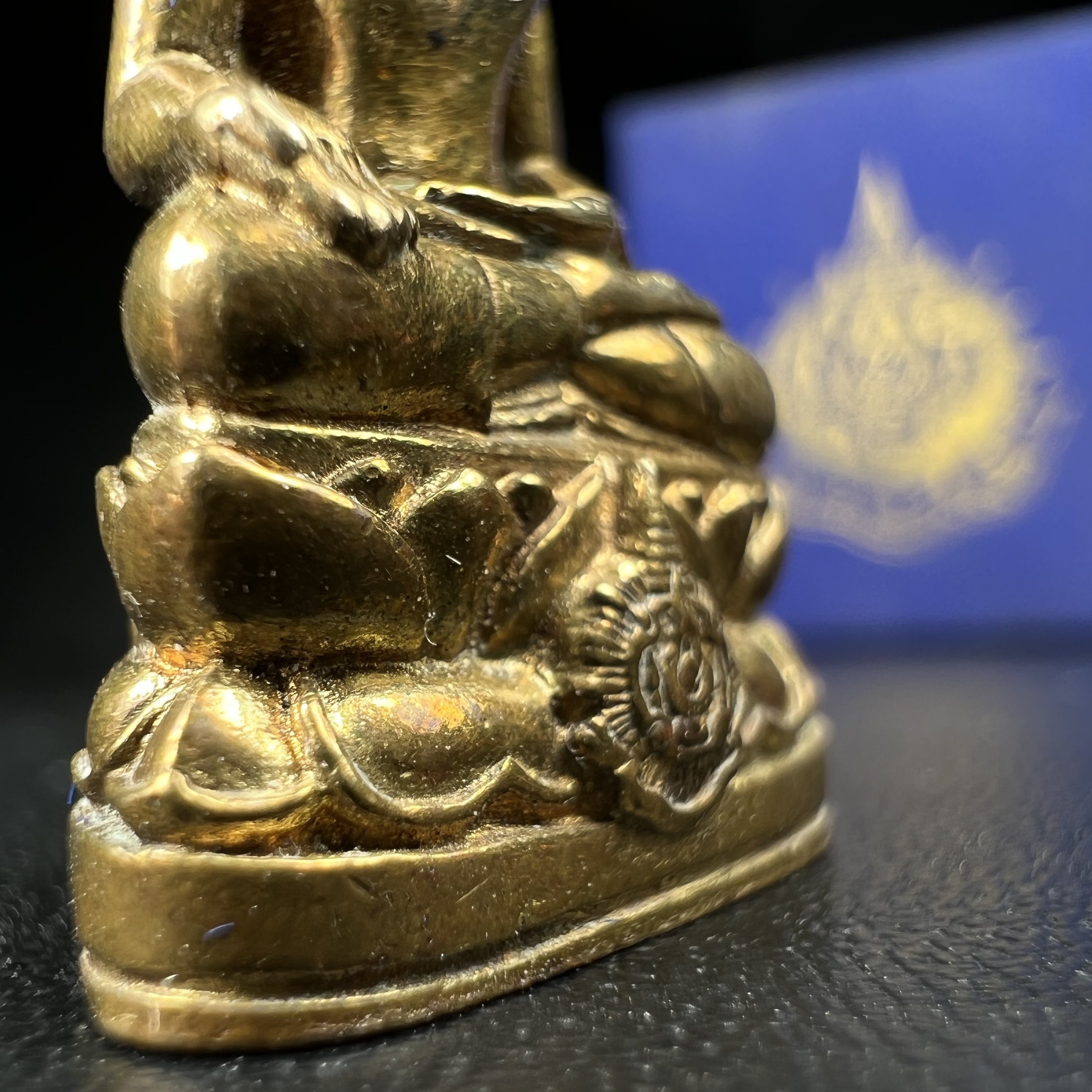 พระกริ่งไพรีพินาศ เฉลิมพระเกียรติ พระบาทสมเด็จพระเจ้าอยู่หัวรัชกาลที่9 พระชนมพรรษา 6 รอบ ปี2542เนื้อสัมฤทธิ์(บรรจุเหล็กไหล)ดีนอก-ดีใน