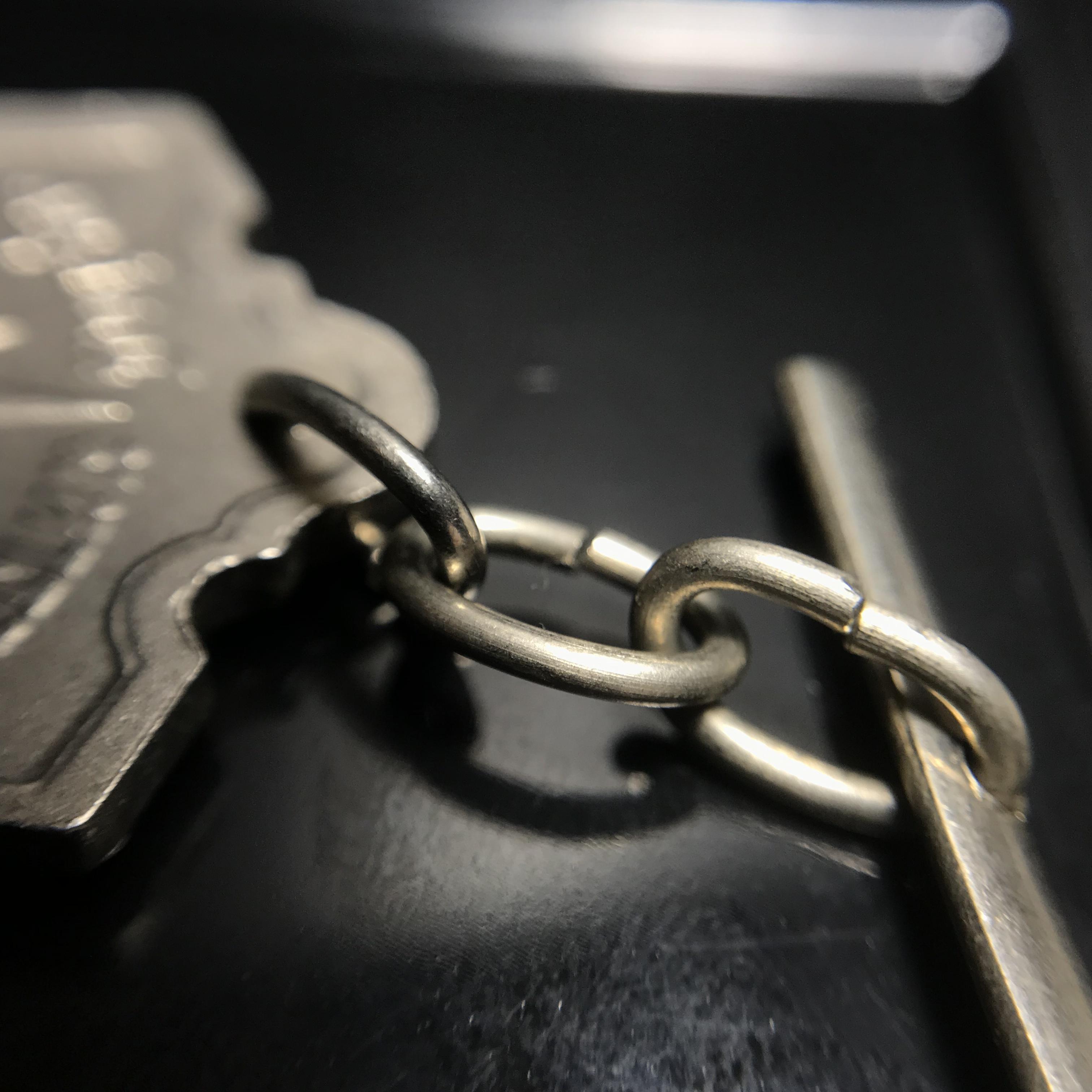 เหรียญอนุสรณ์มหาราช 3รอบ รัชกาลที่9 ปี2506 เนื้ออัลปาก้า โค๊ด "สว" สายโซ่คล้องเดิม(สภาพคัดสวยผิวเดิมโค๊ต “สว” ด้านซ้ายหายากนิยม)