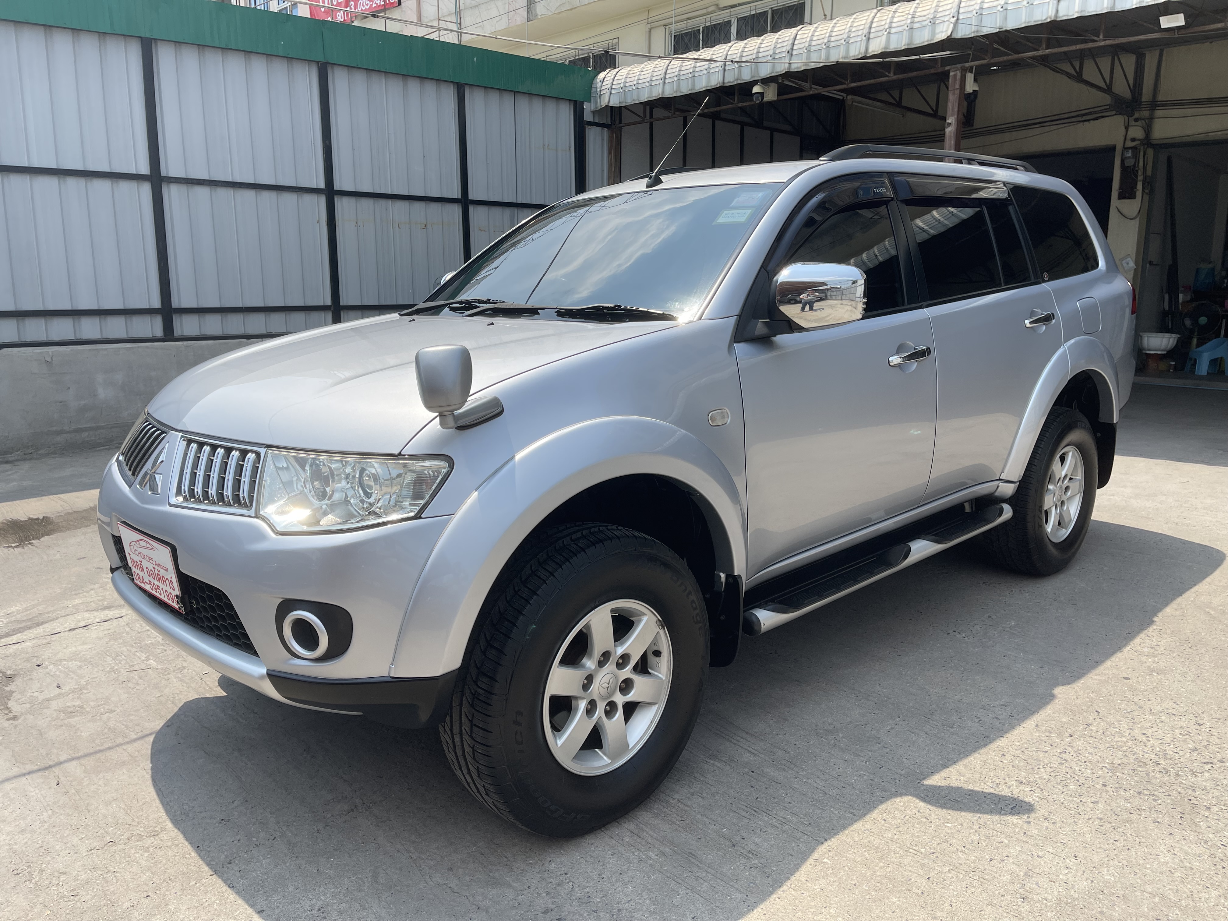 Mitsubishi Pajero Sport 2.5 GT 2WD At 2011 เงิน