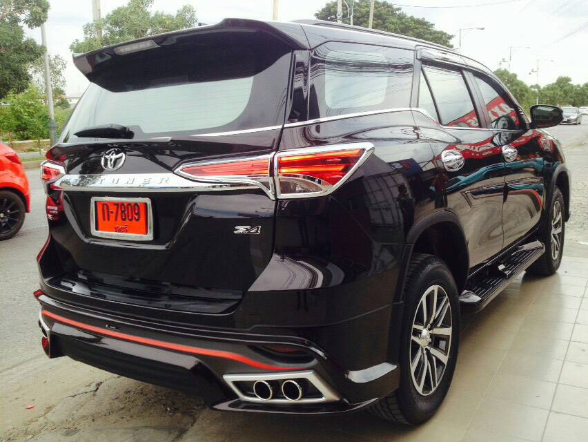 Toyota Fortuner 2016 Access body kits by Amotriz