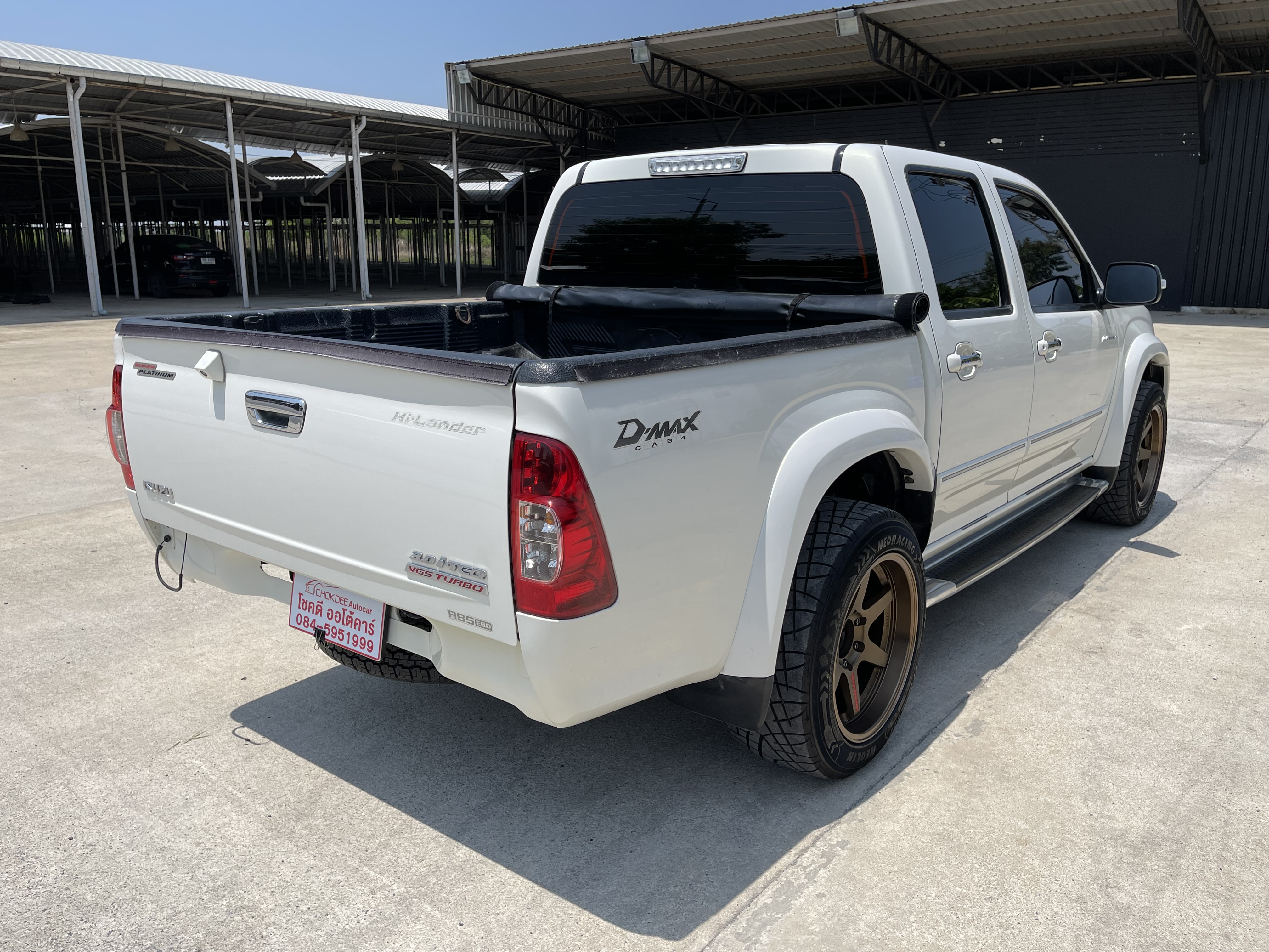 Isuzu Dmax 4ประตู Hilander 3.0 Vgs Navi 2010 ขาวมุก