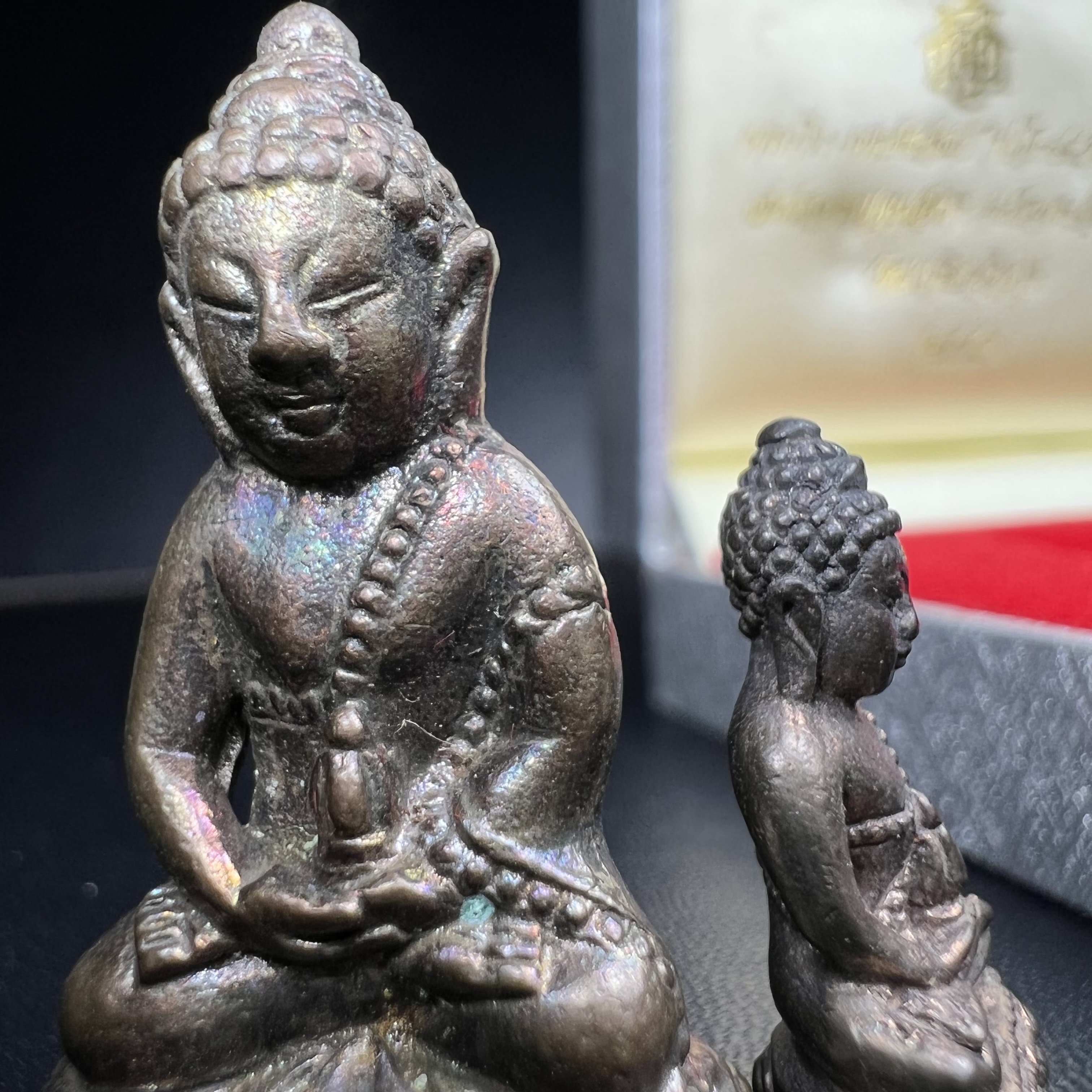 พระกริ่ง-พระชัยวัฒน์ ปวโร 84 พรรษา สมเด็จพระญาณสังวร สมเด็จพระสังฆราช วัดบวรนิเวศวิหาร ปี 2540 เนื้อนวโลหะ พร้อมกล่องบรรจุเดิมครบสมบูรณ์(ชุดหมายเลข 2281)