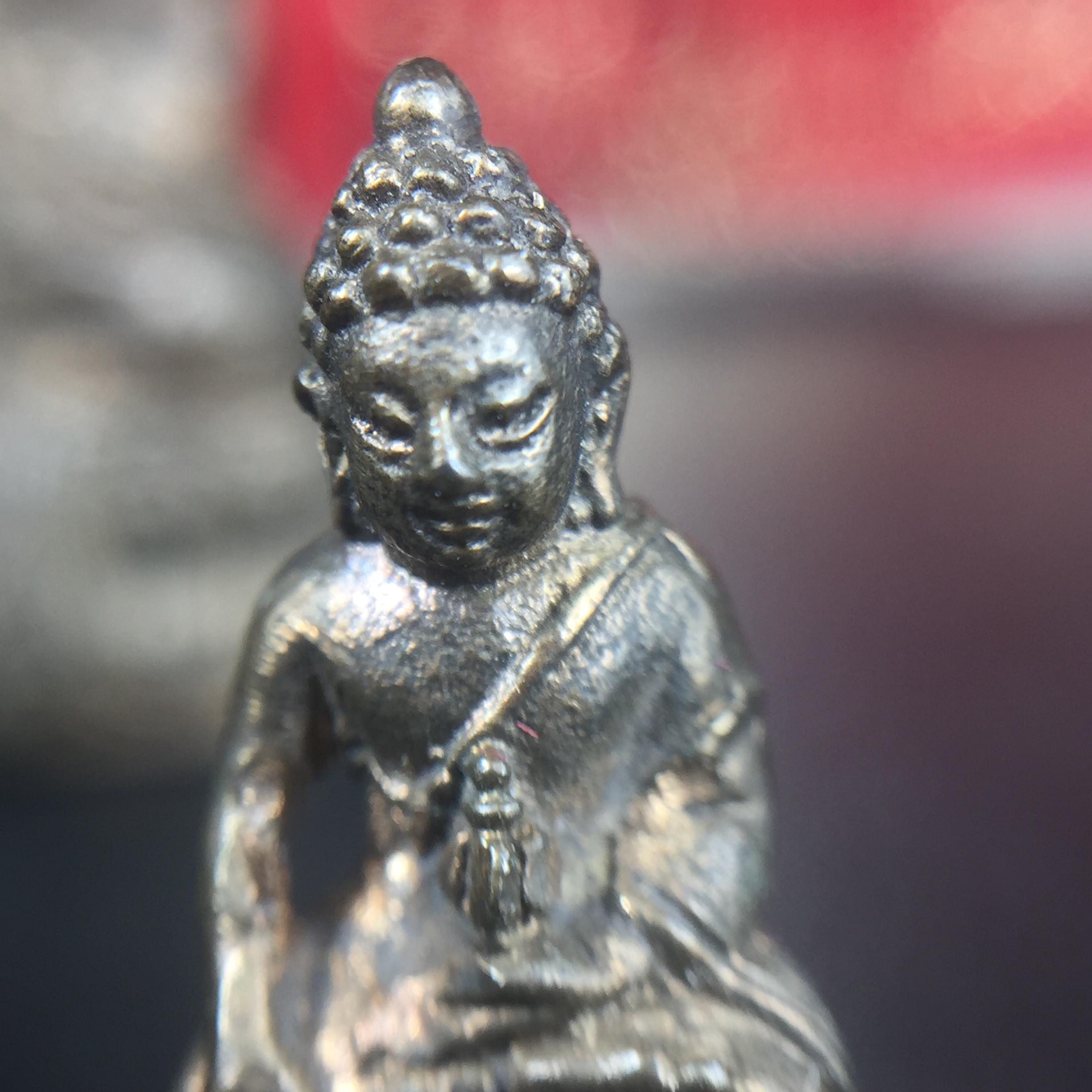 พระกริ่ง-พระชัยวัฒน์ ภปร. ธรรมศาสตร์ 50ปี เนื้อนวโลหะ ปี2527(ในหลวงรัชกาลที่9 เสด็จเททอง)(หายาก)(1ใน677ชุด)