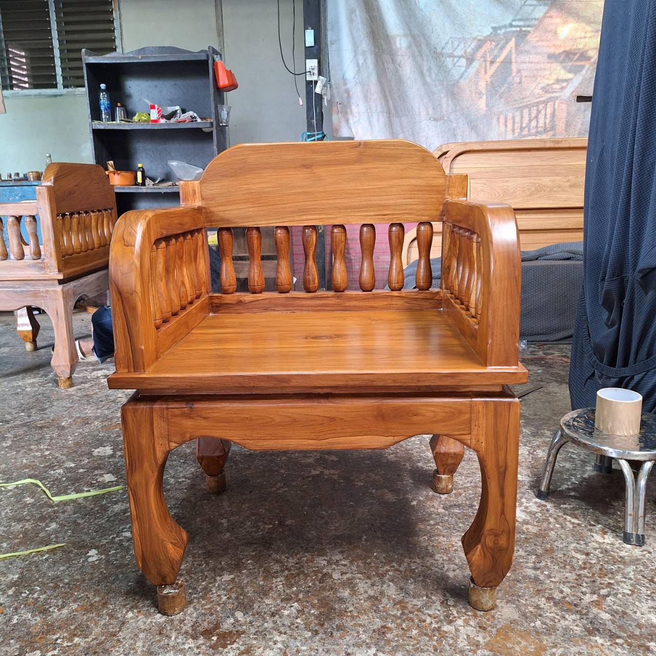 เก้าอี้ไม้สัก รุ่น โบลิ่ง