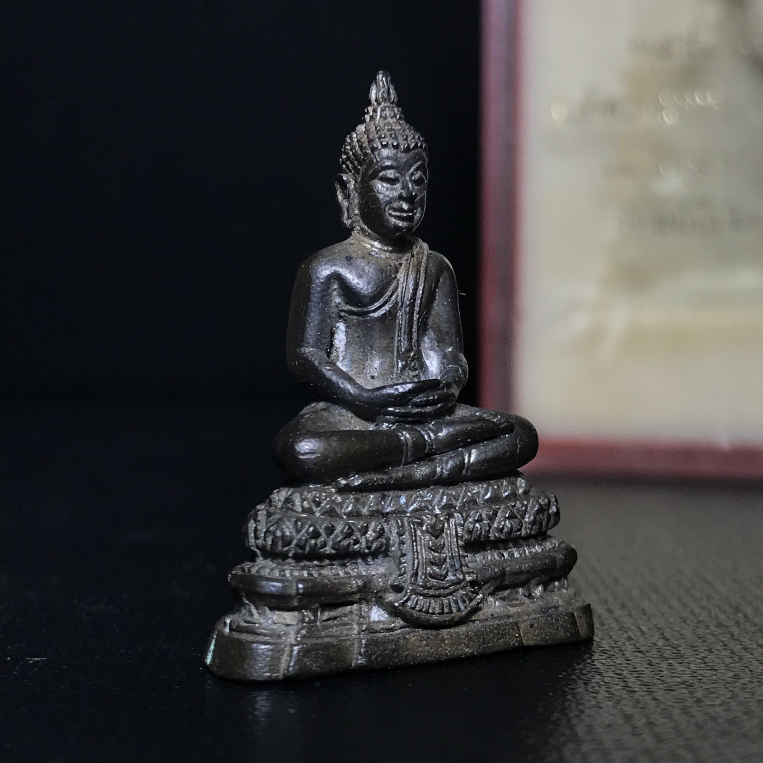 กริ่งพิมพ์พระประธาน รุ่นอนุสรณ์ 100ปี สมเด็จพระพุฒาจารย์(โต พฺรหฺมร์สี)วัดระฆังโฆสิตาราม ปี2515(ในหลวงรัชกาลที่9เสด็จเททอง)(1ใน5000 องค์)นิยมหายาก