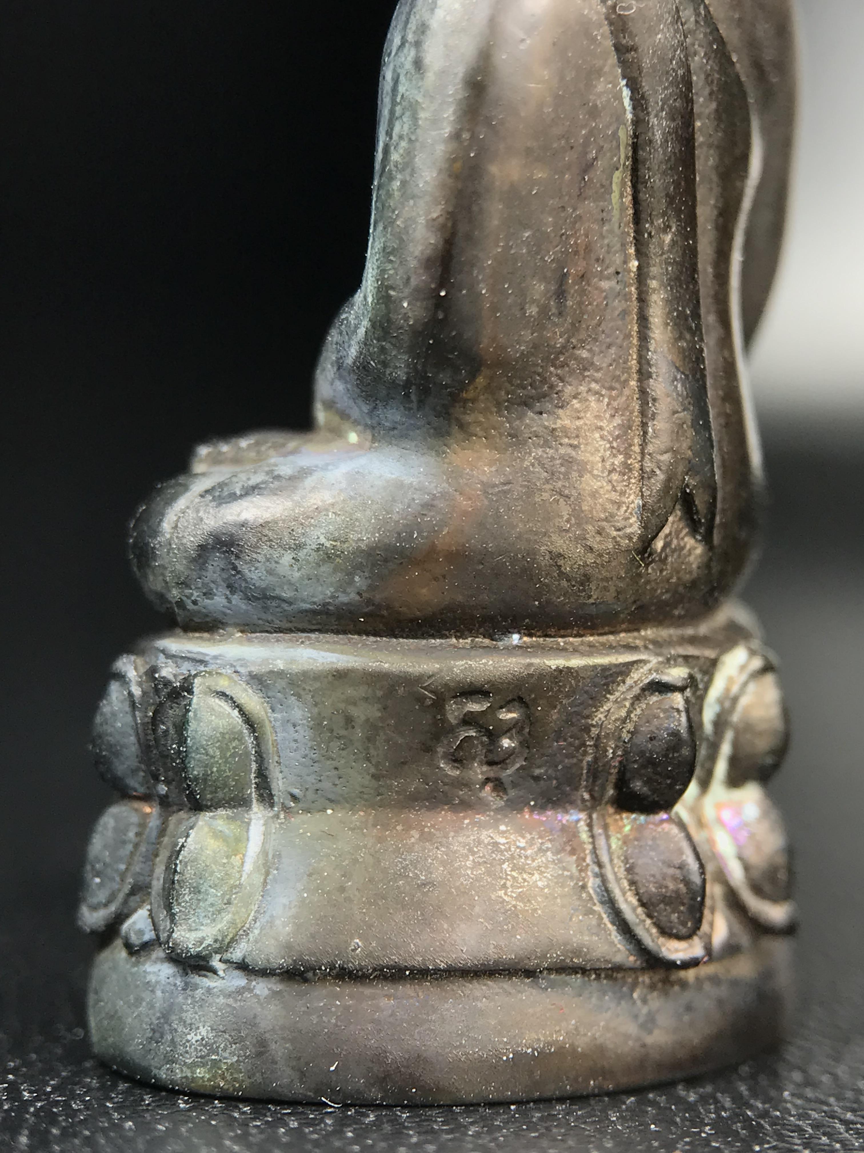 พระกริ่งชินรังษี วัดบวรนิเวศวิหาร ปี 2550 เนื้อนวโลหะ สมเด็จพระญาณสังวร สมเด็จพระสังฆราช ทรงเททองด้วยพระองค์เอง(พุทธศิลป์สุดงดงาม) (องค์หมายเลข ๖๐๓ เลขสวยผลรวมได้เก้าเจริญก้าวหน้าในทุกๆด้าน) 1 ใน 1000 องค์ หายาก