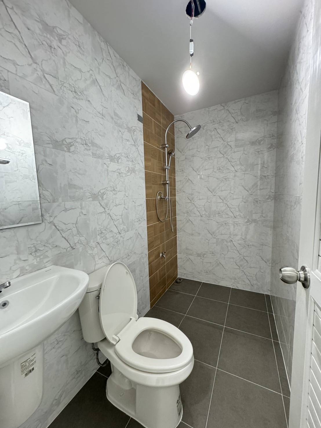 For Sales : Ratsada, One-Story Town House, 2 Bedrooms 2 Bathrooms