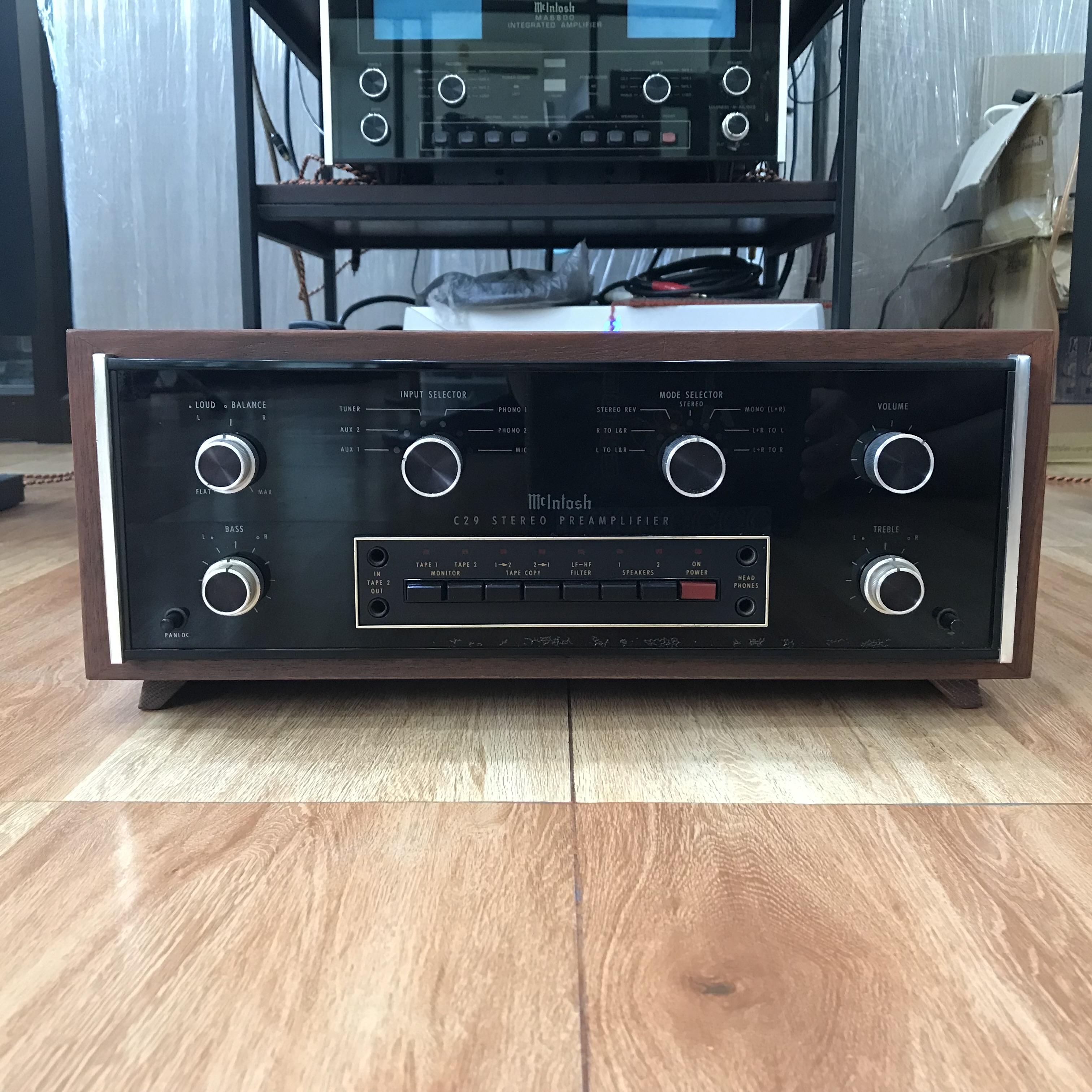 Pre Amp ยี่ห้อ Mcintosh รุ่น C29 (Made in USA) ไฟ 220Volts