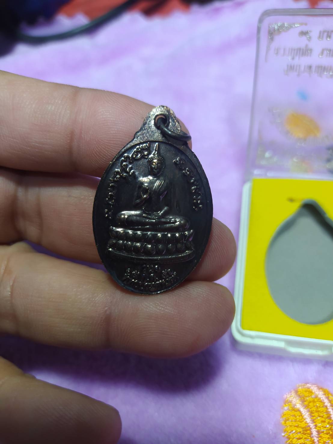 พระพุทธประทานพร ที่ระลึกงานวางศิลาฤกษ์สร้างอุโบสถ วัดป่าสามัคคีธรรม อ.วาปีปทุม จ.มหาสารคาม 2556