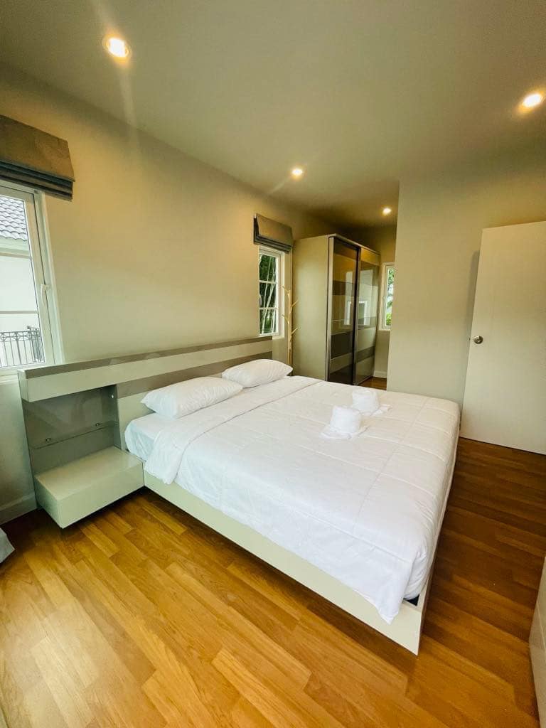 For Rent : Pakhlok, 2-Story Twin House, 3 bedrooms 3 bathrooms