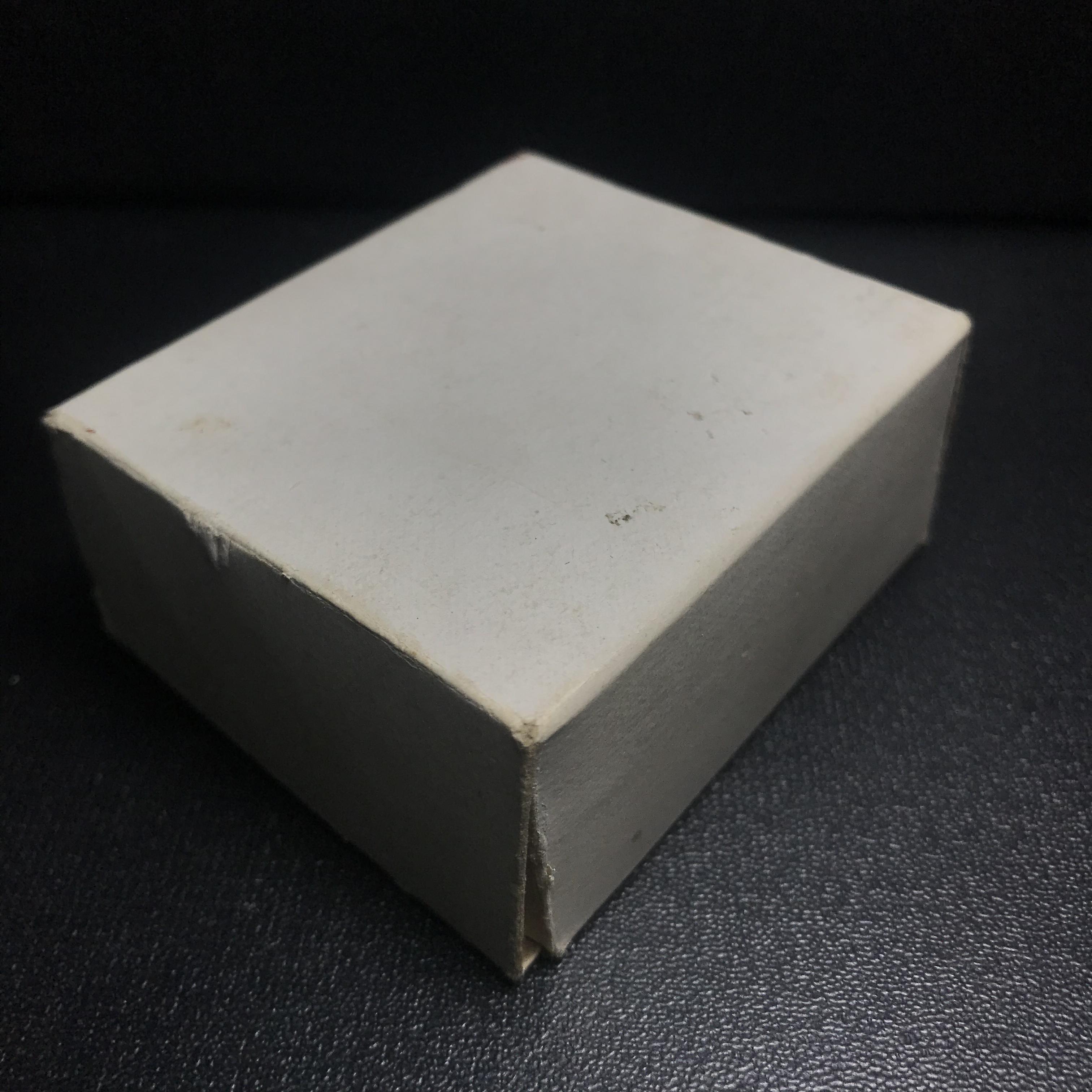 พระกริ่งพระพุทธชินสีห์ ภปร ทันโตเสฏโฐ ปี 2533 เนื้อเงิน (วัตถุมงคลหนึ่งเดียวที่บรรจุพระทนต์(ฟัน)ในหลวงรัชกาลที่9 พระราชทานให้จัดสร้าง)(1ใน1999องค์)