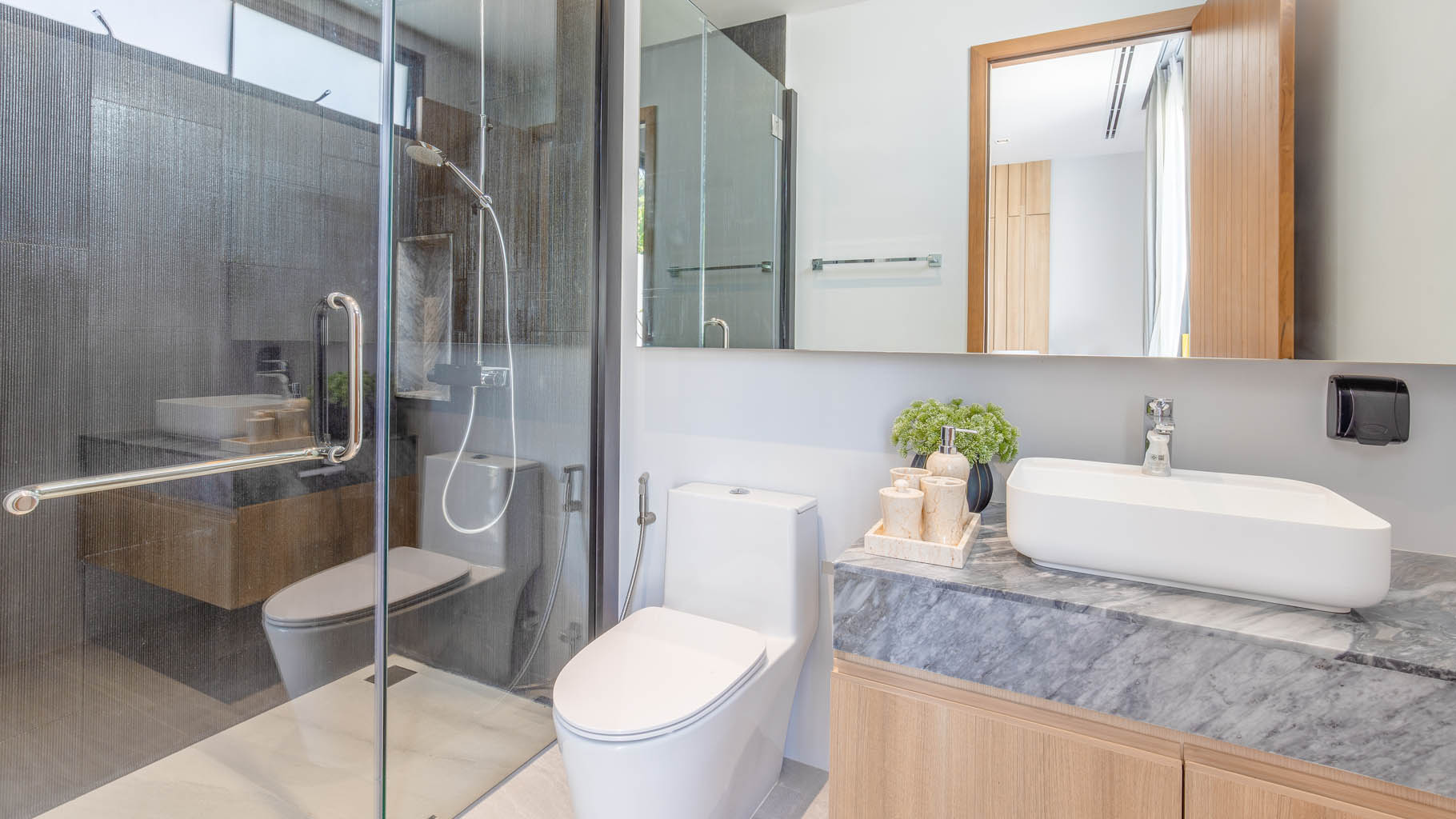 For Sales : Thalang, Luxury private pool villa, 4 bedrooms, 4 bathrooms