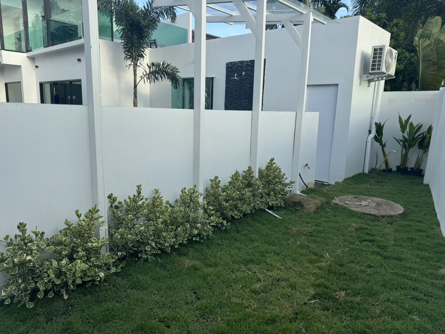 For Sales : Rawai, Private Pool Villa near Rawai beach, 3 Bedrooms 4 Bathrooms